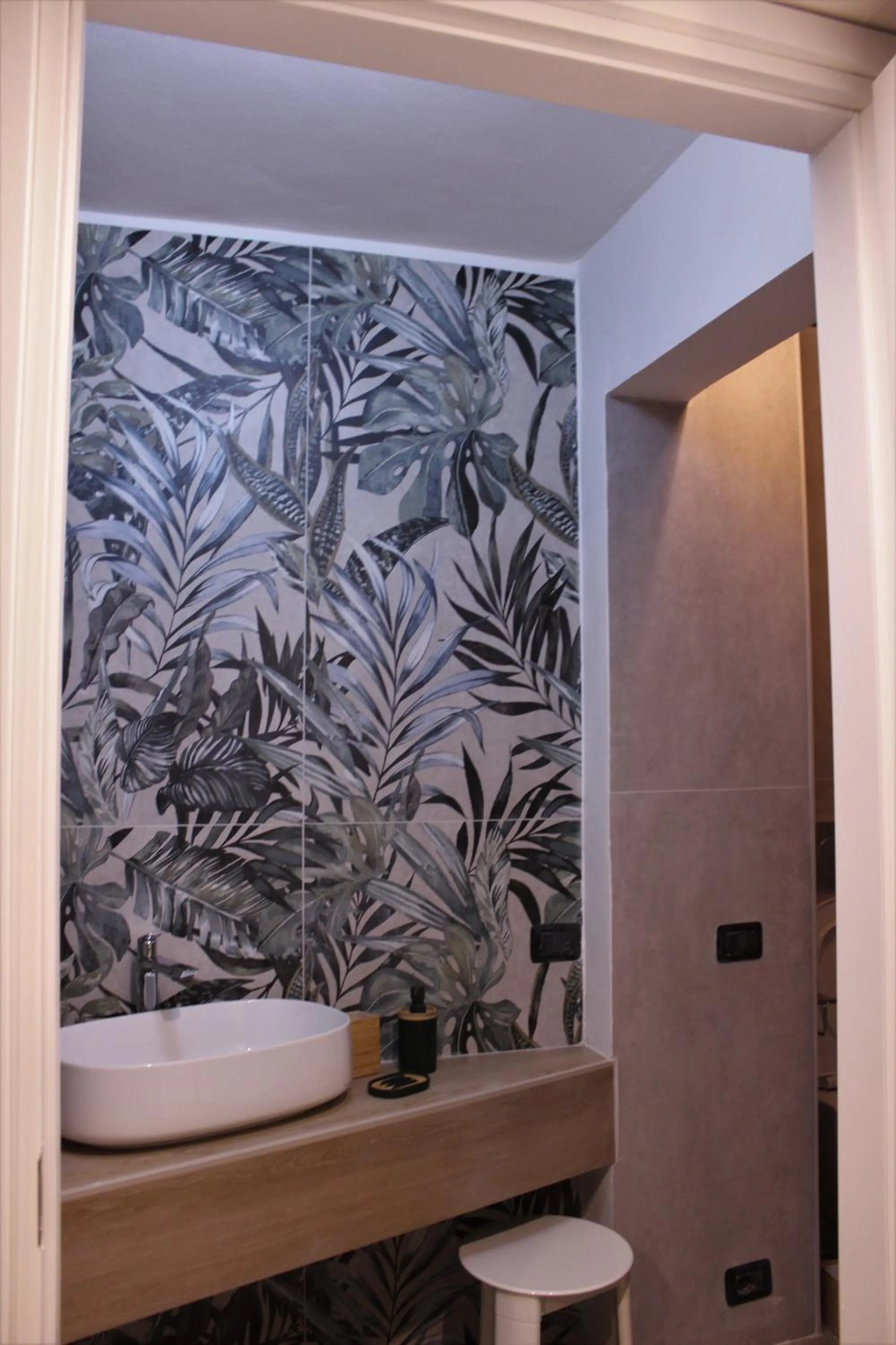 Shower in Hotel Ariston