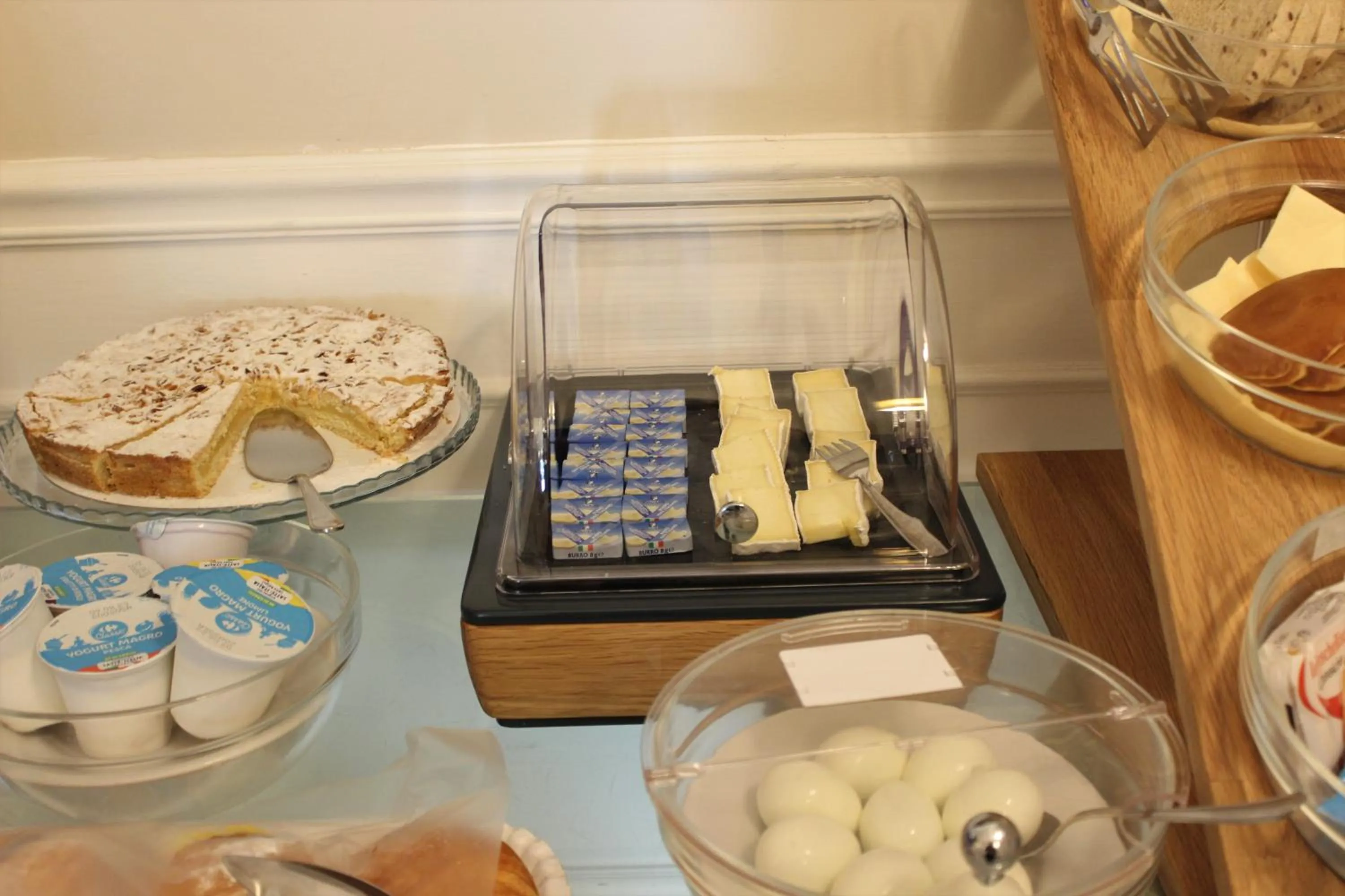 Food and drinks in Hotel Ariston