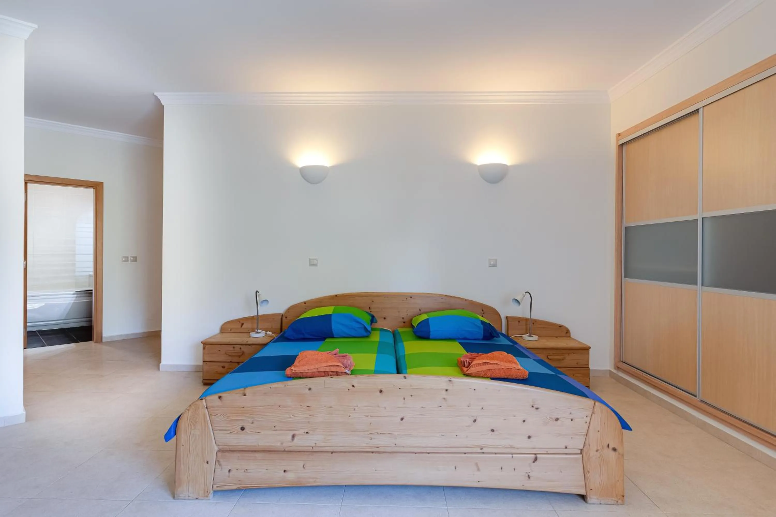 Bed in Arco-Iris