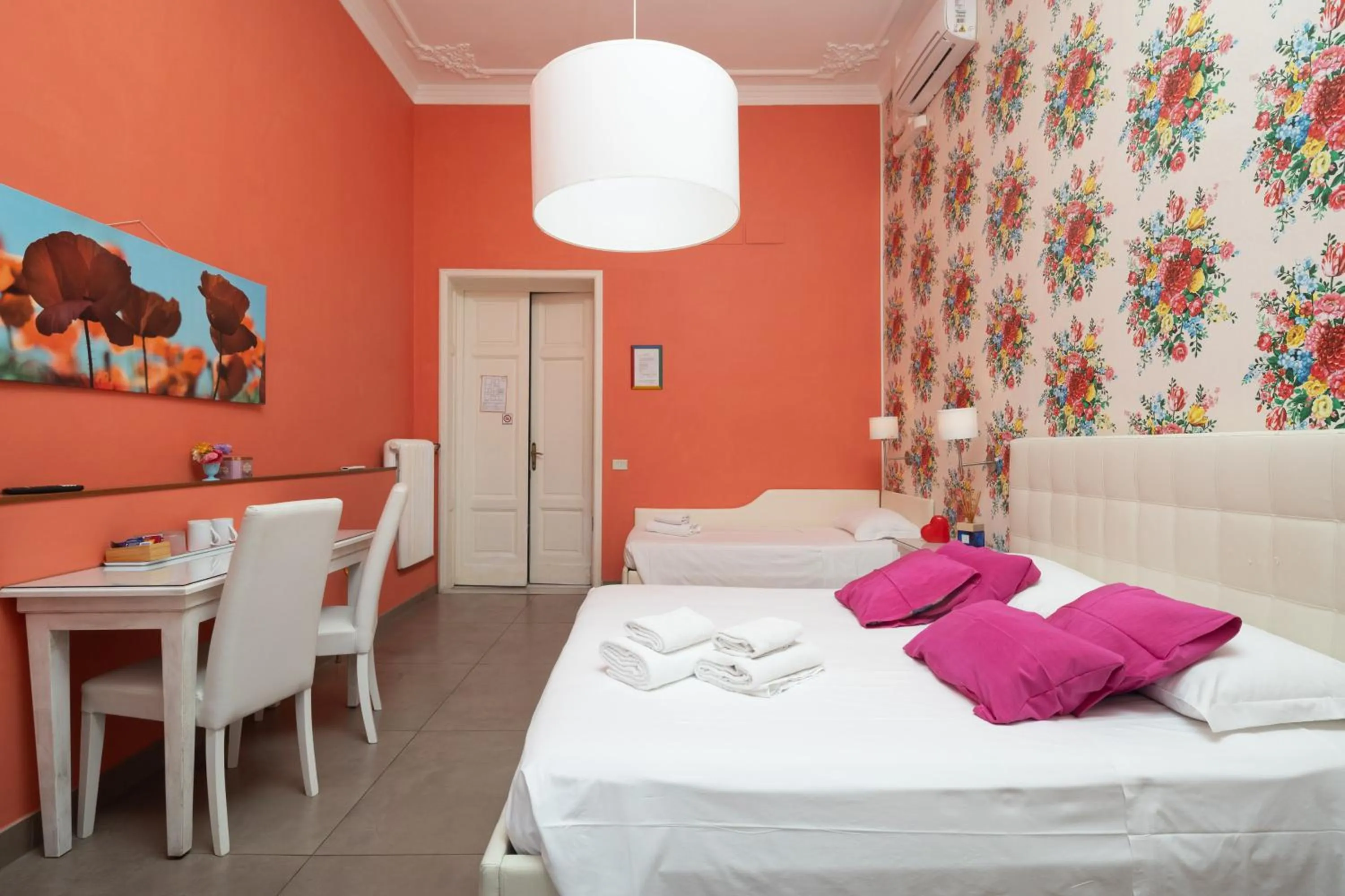 Bedroom, Bed in Hotel Jolì