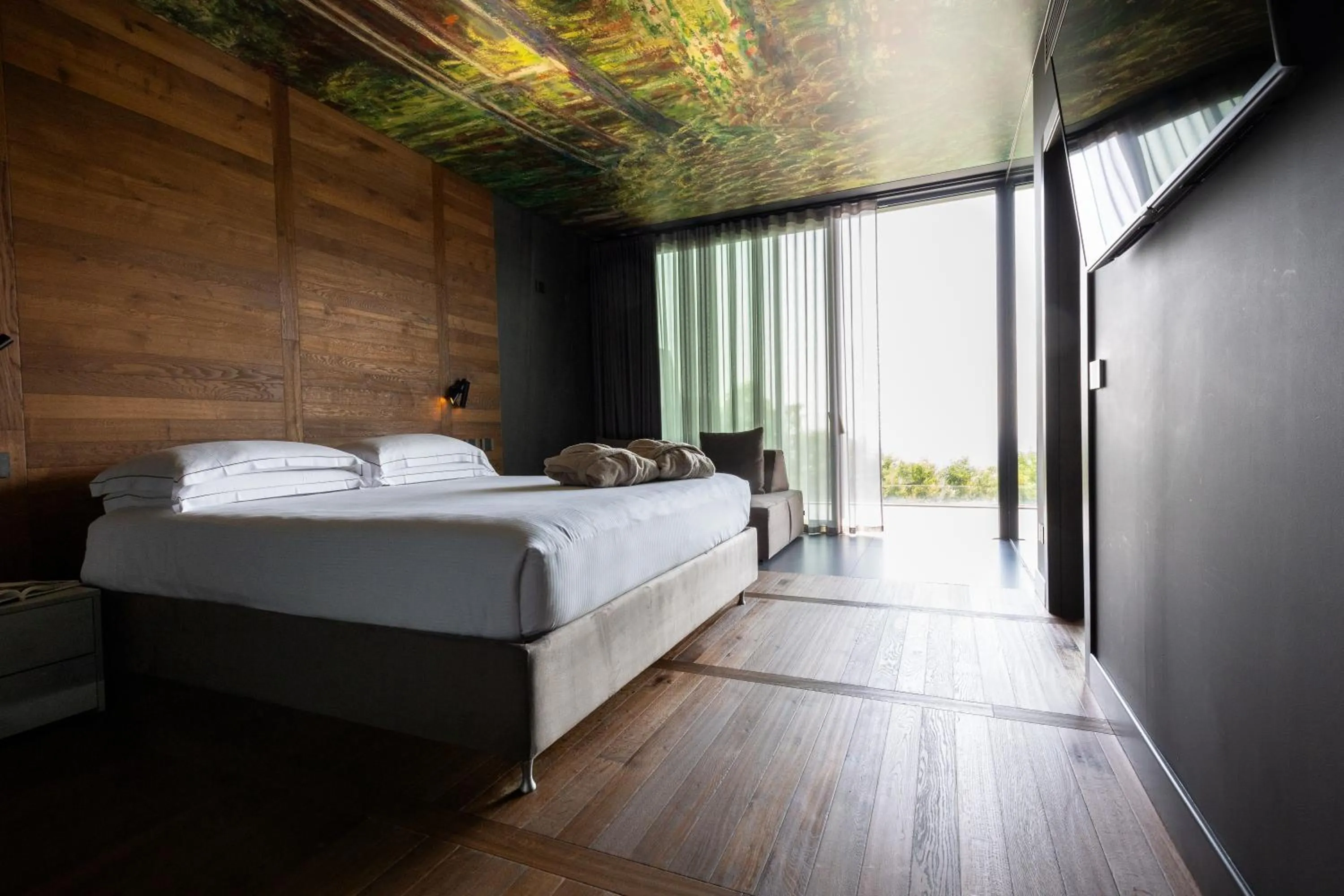 Photo of the whole room, Bed in Phi Hotel Piajo