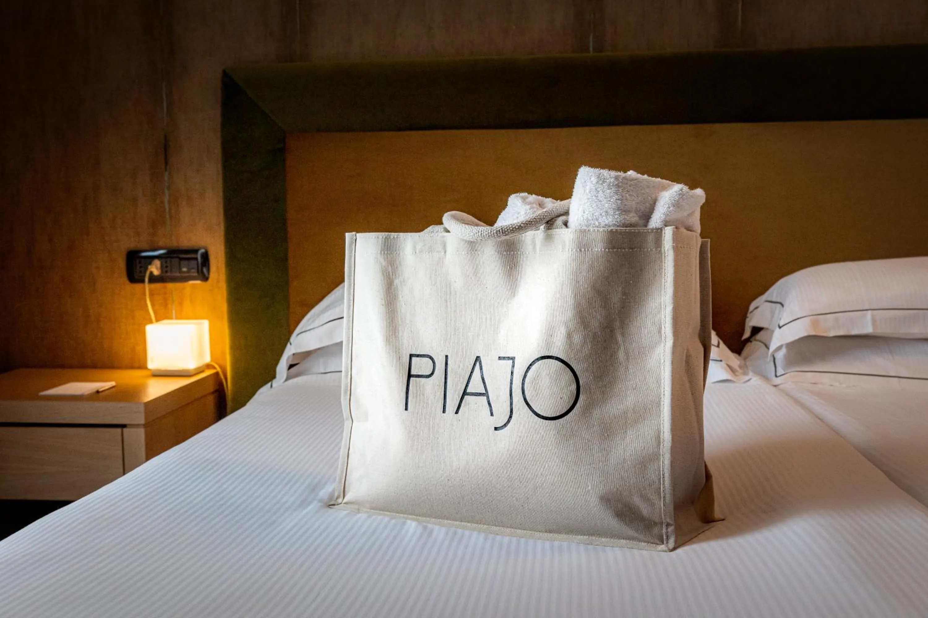 Decorative detail, Bed in Phi Hotel Piajo