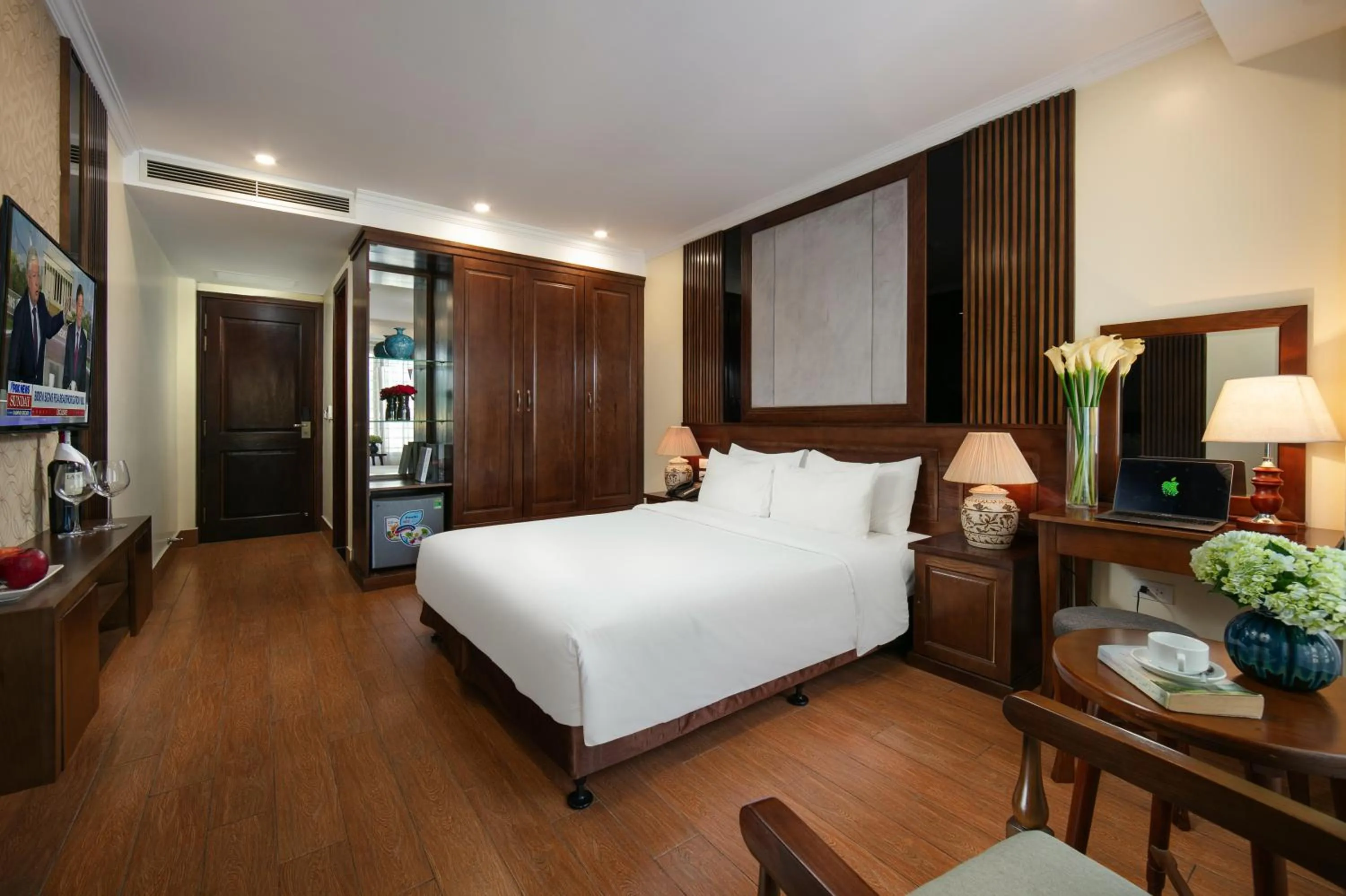 Bed in The West Hotel & Spa