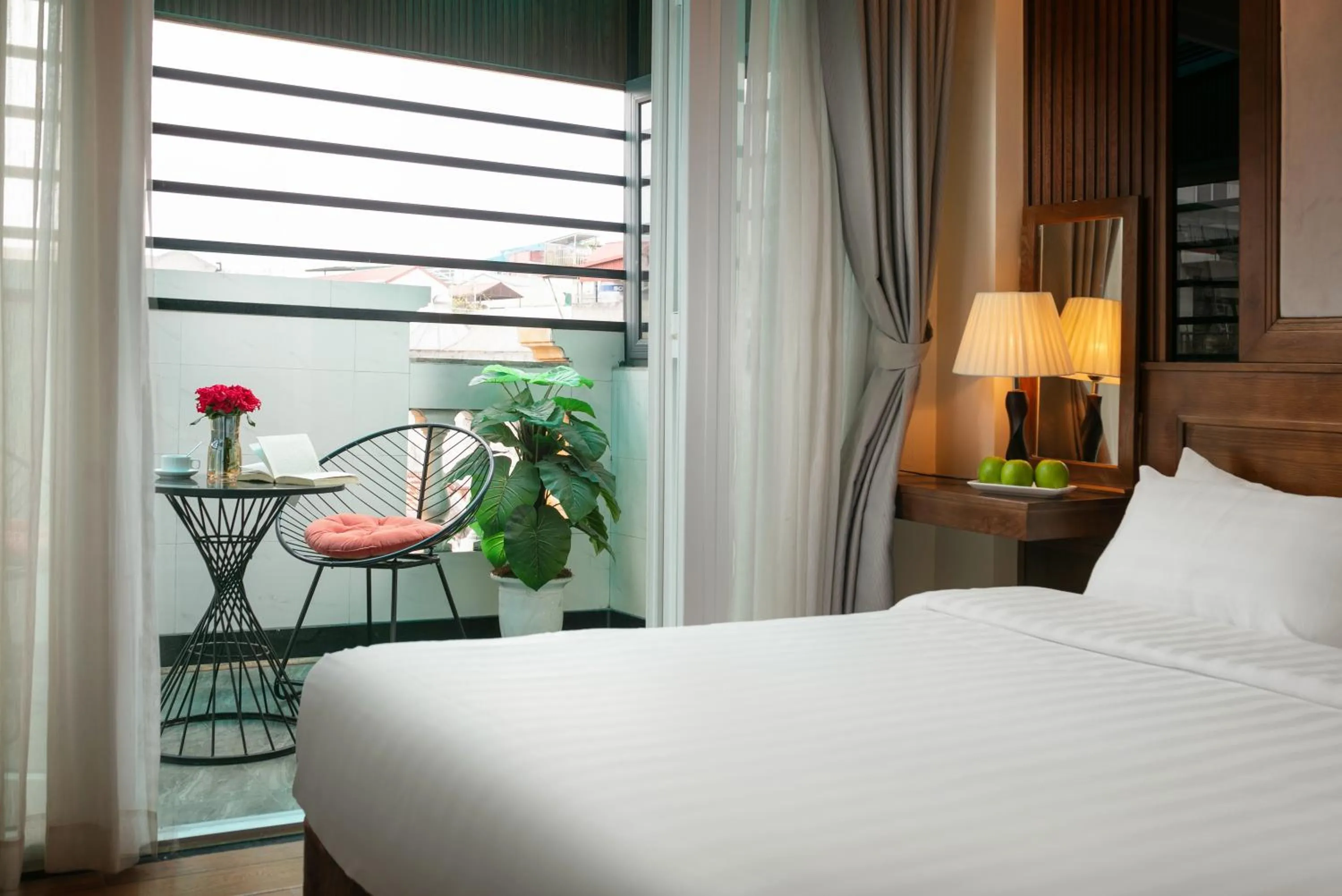 Bed in The West Hotel & Spa