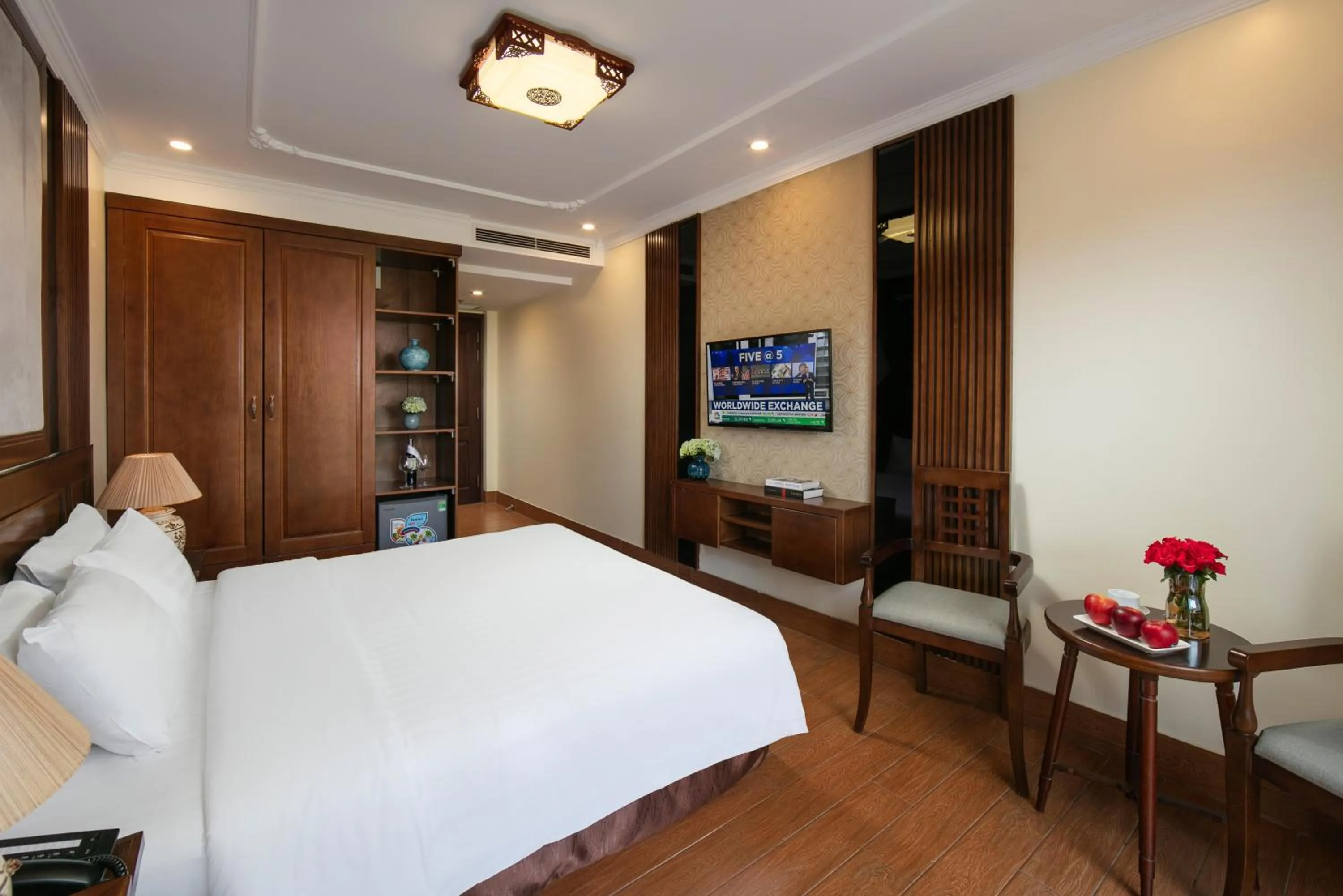 Bed in The West Hotel & Spa