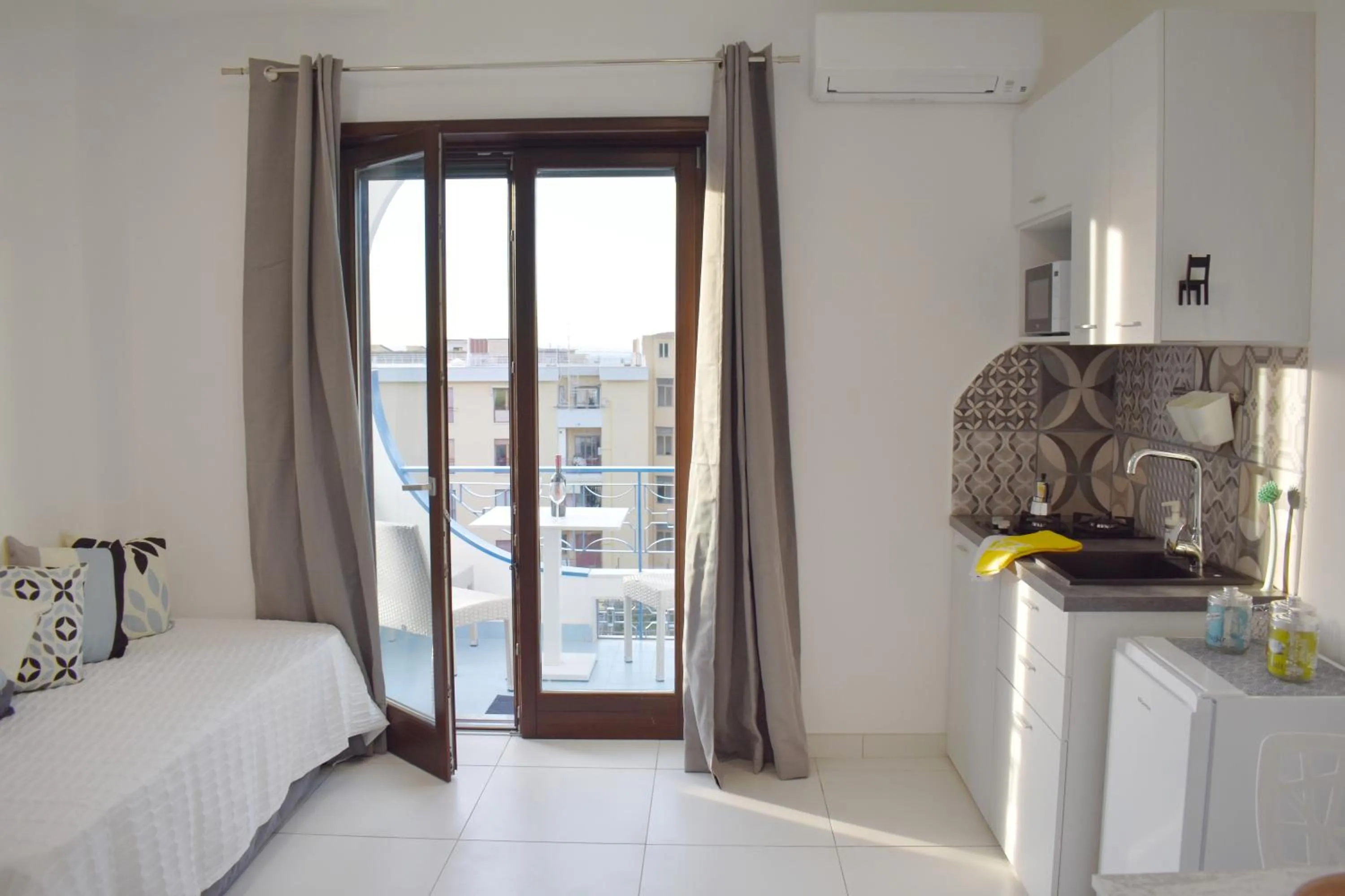 Balcony/Terrace, Bed in Lume Art Apartment B&B