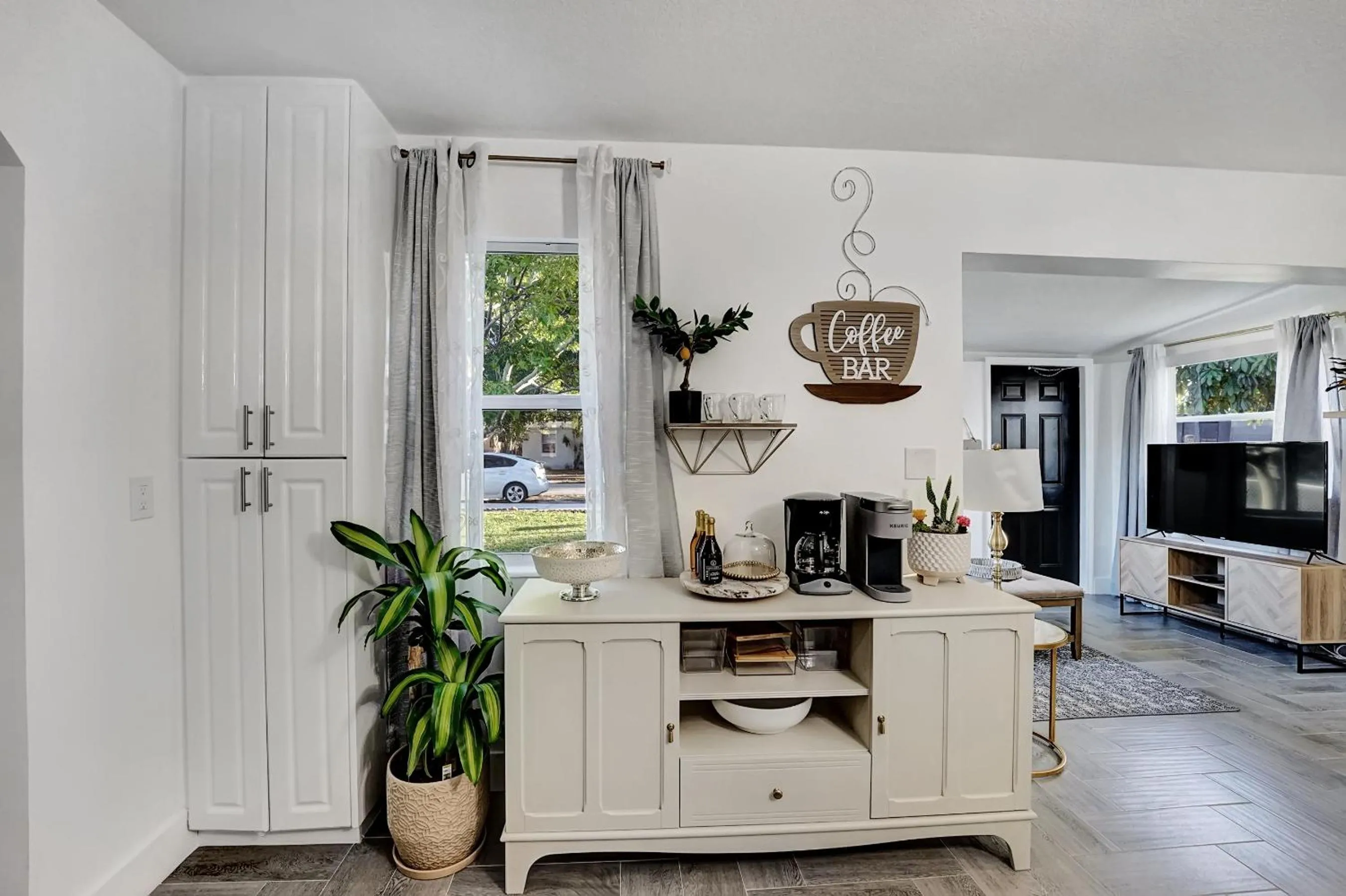 Property building in Casa Del Sol