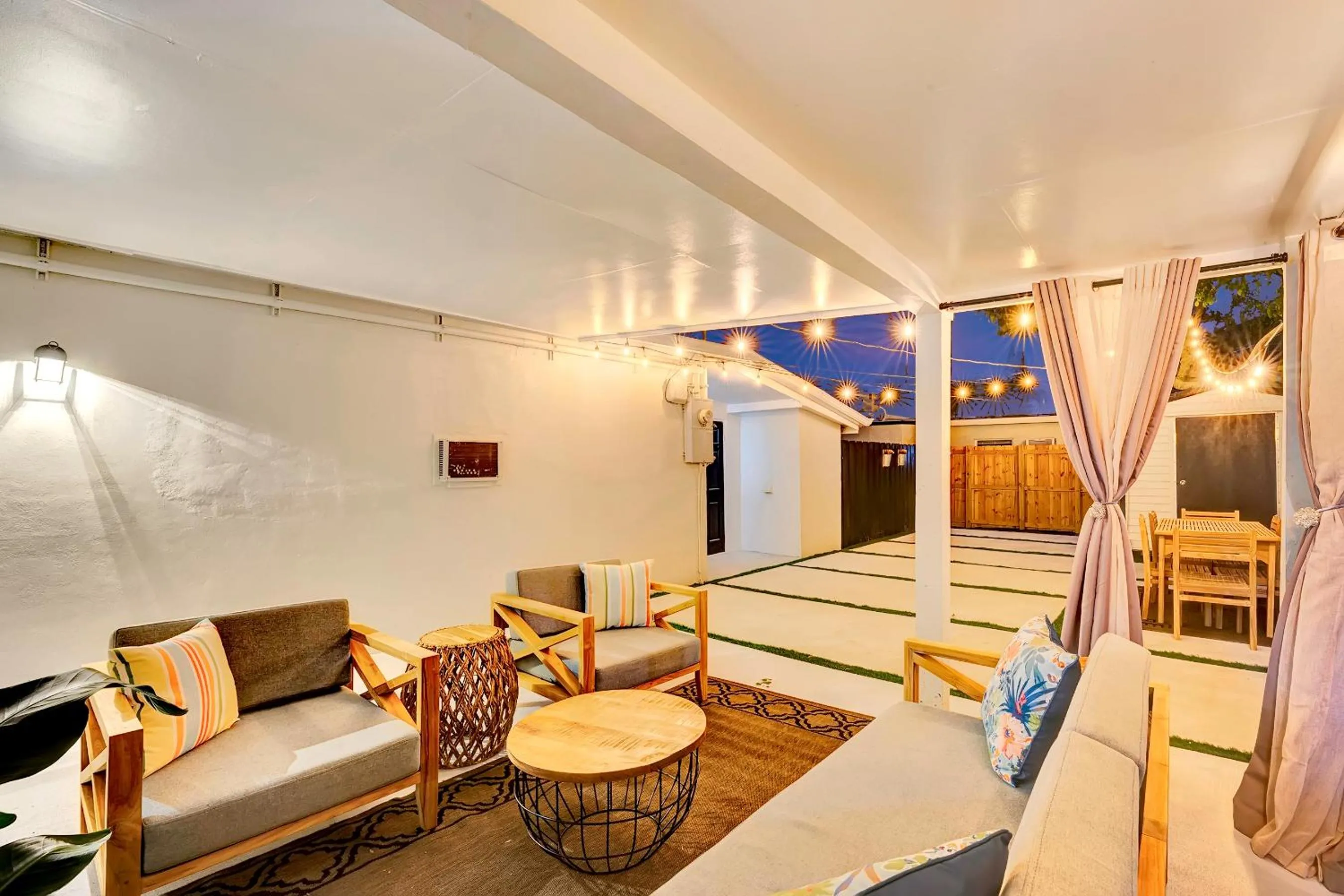 Property building in Casa Del Sol