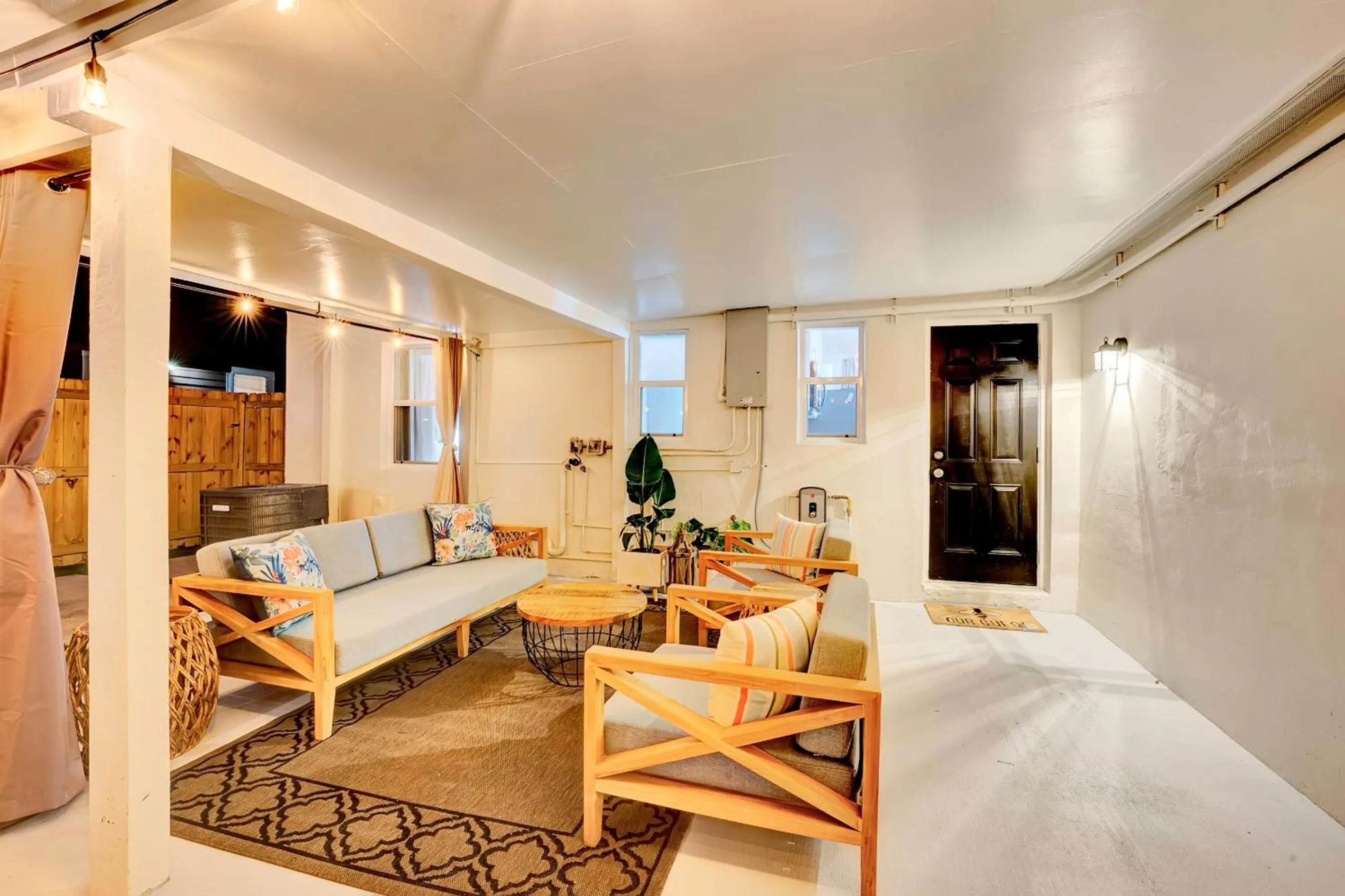 Property building in Casa Del Sol