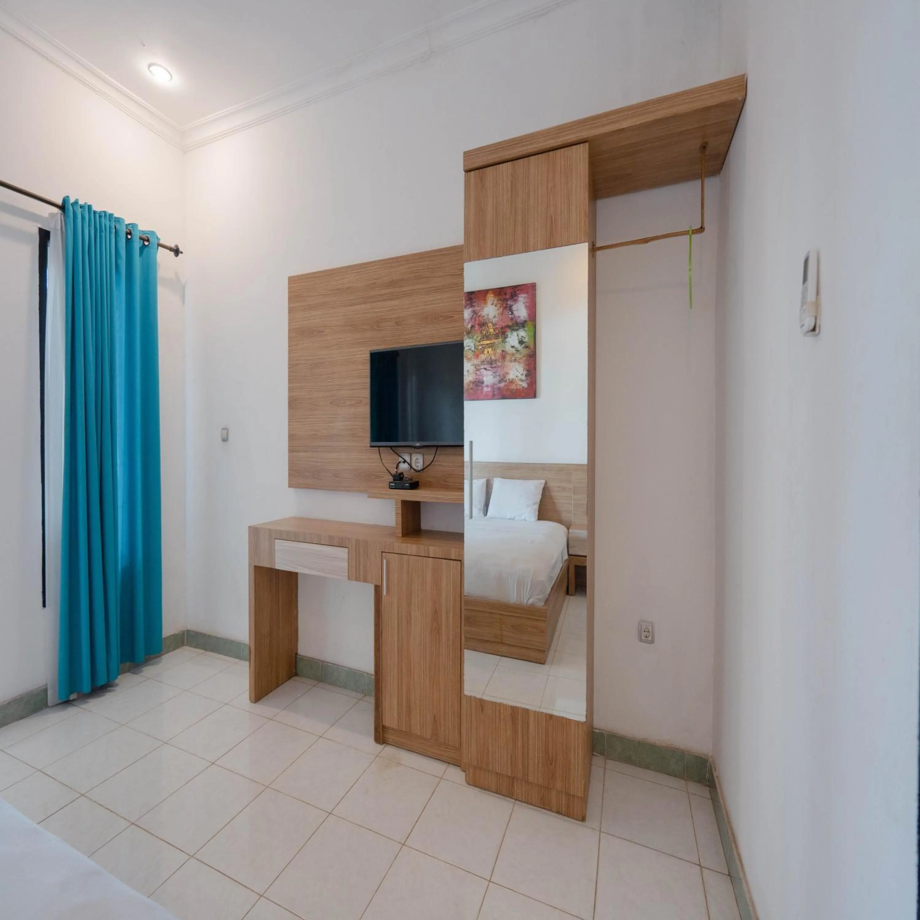 TV and multimedia in Gili White Bamboo Resort