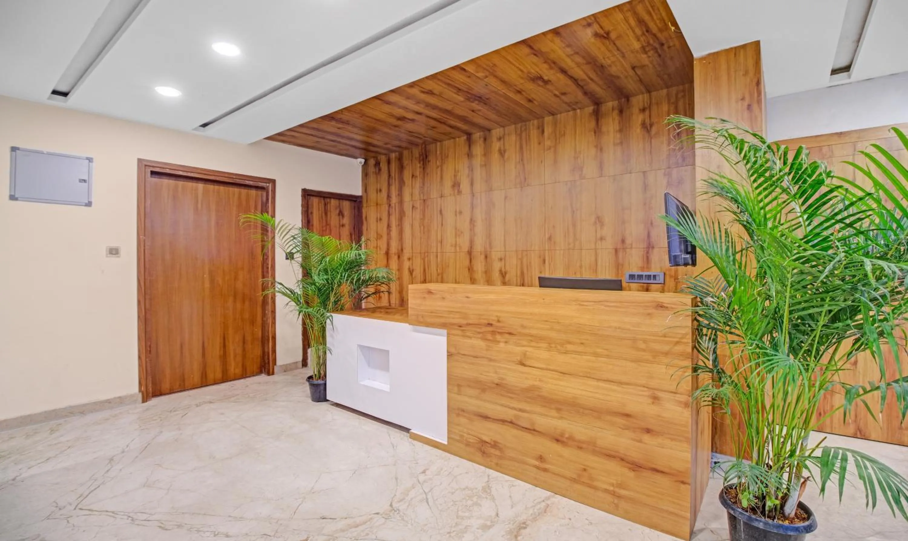 Lobby or reception in Treebo White Inn