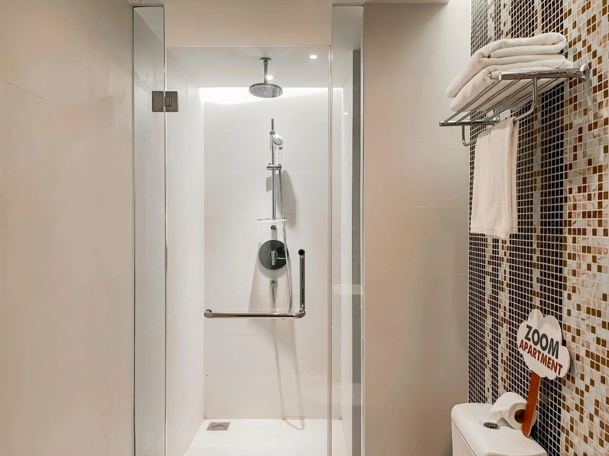 Shower in The Sea Luxury Nha Trang Apartment