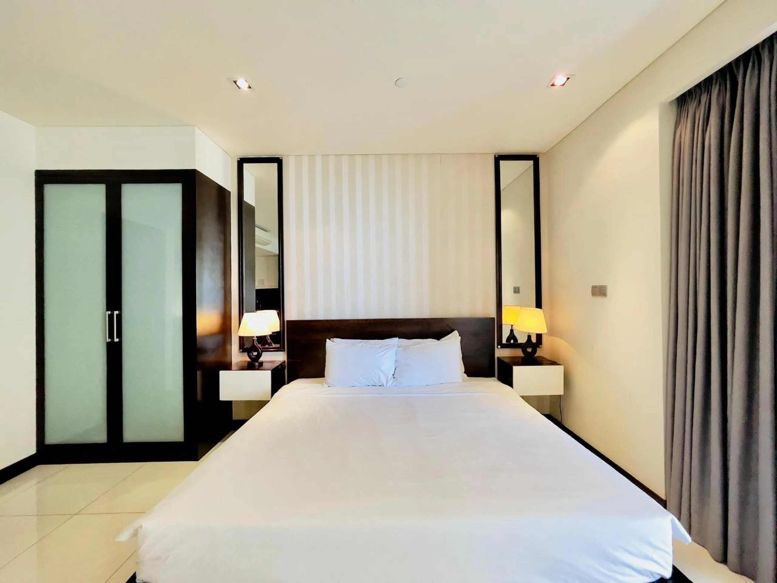 Bed in The Sea Luxury Nha Trang Apartment