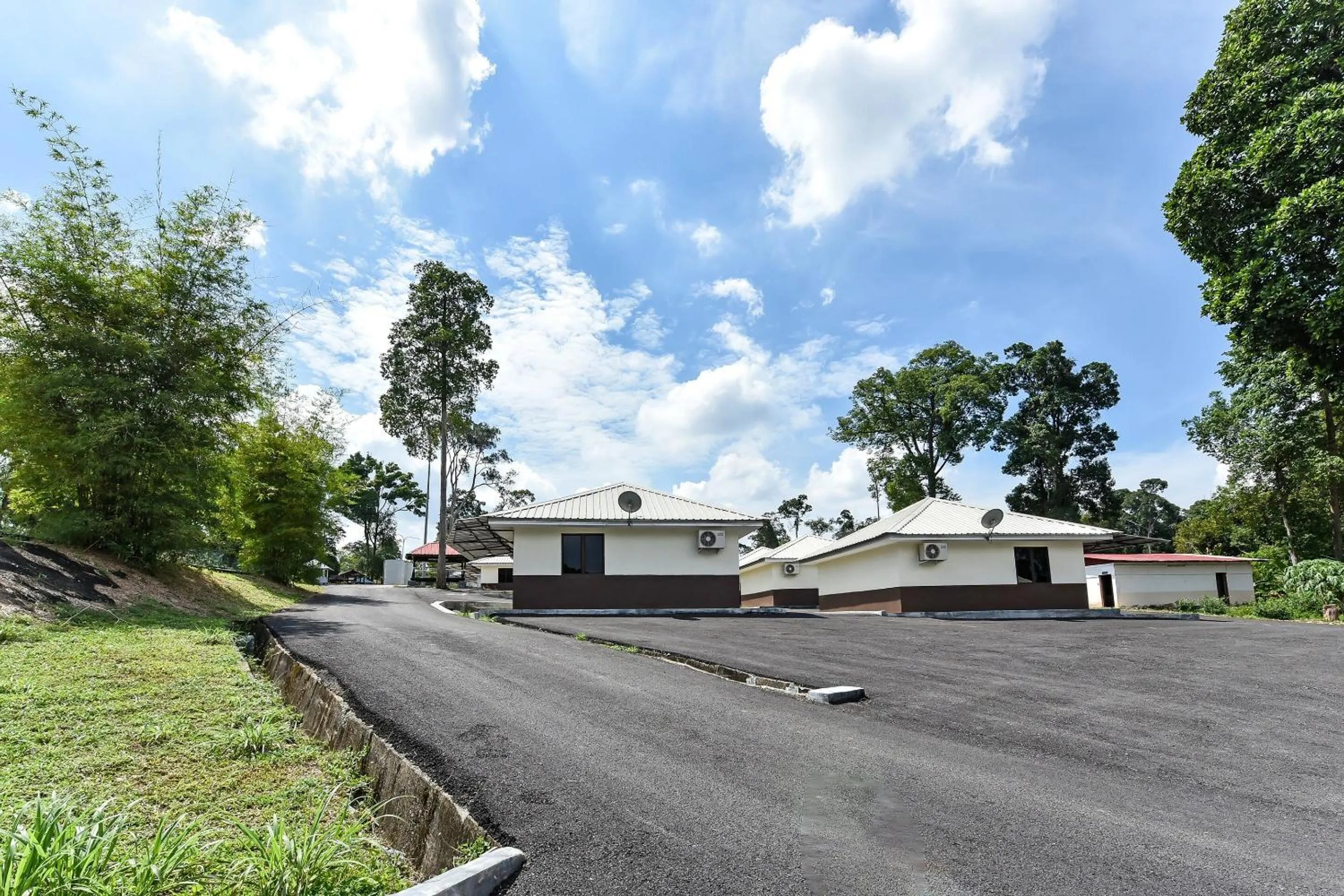 Facade/entrance in Hotel O Usima Forest Resort