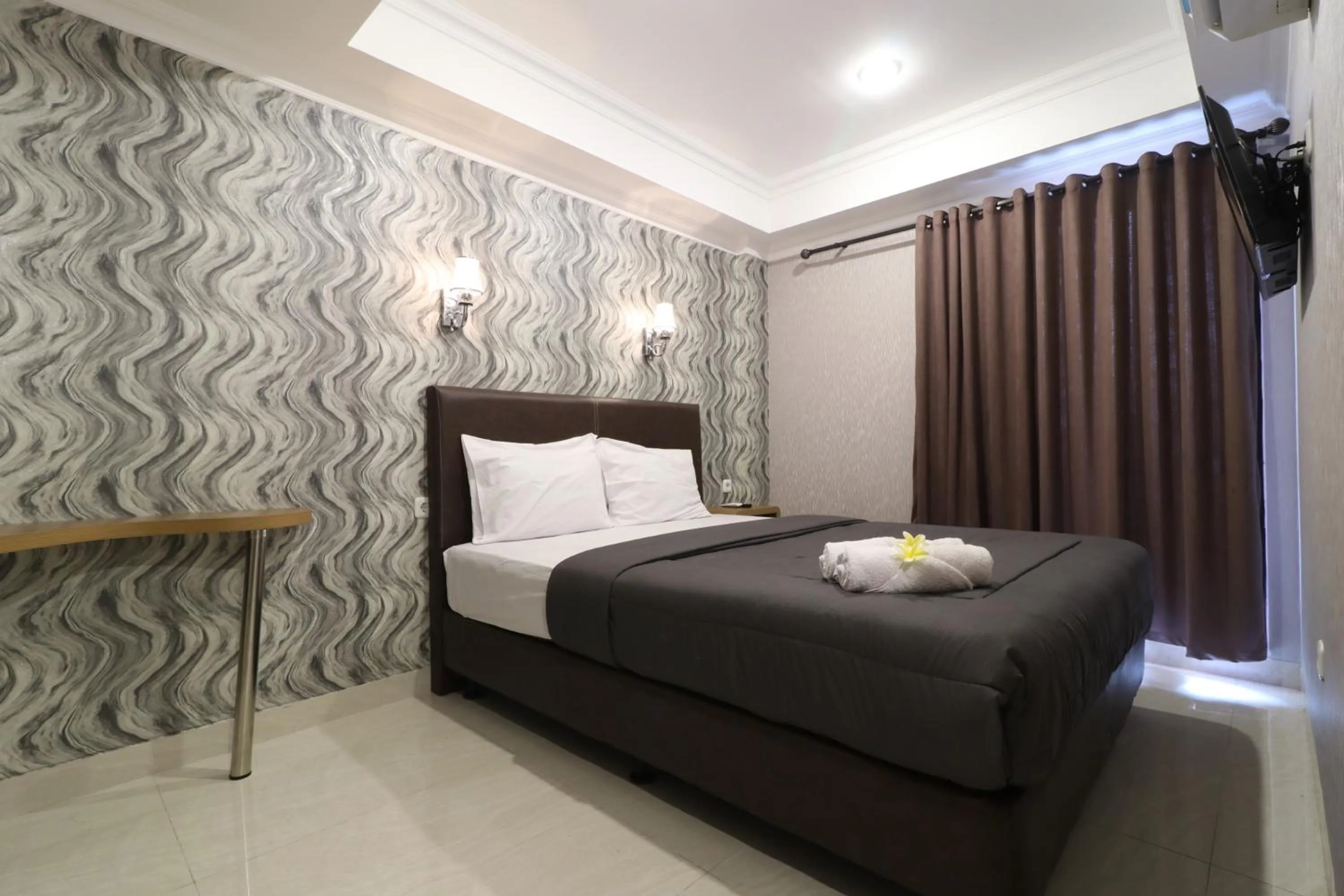 Bed in Flamenco Urban Living