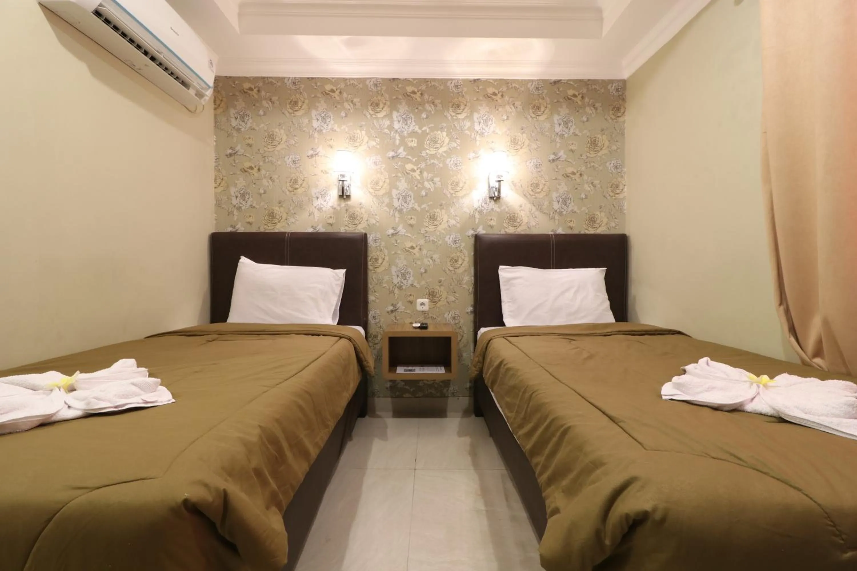 Bed in Flamenco Urban Living