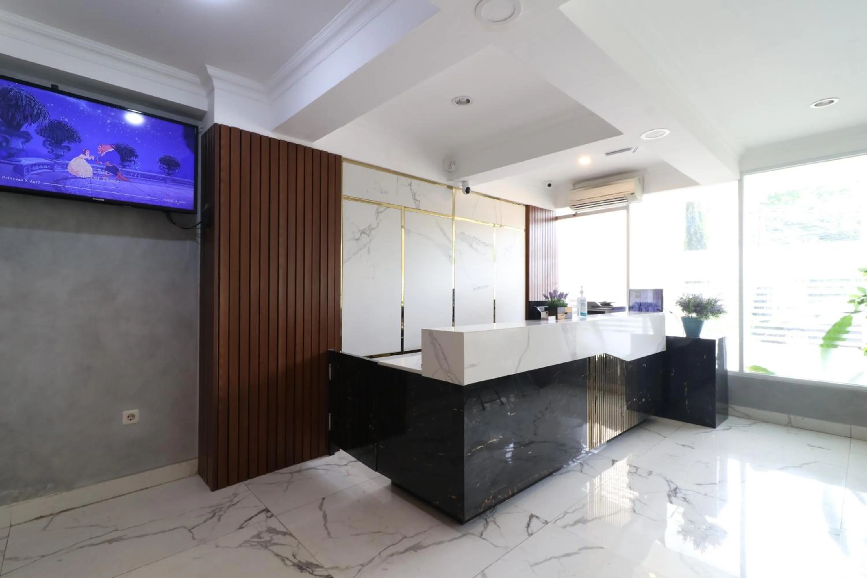 Lobby or reception in Flamenco Urban Living