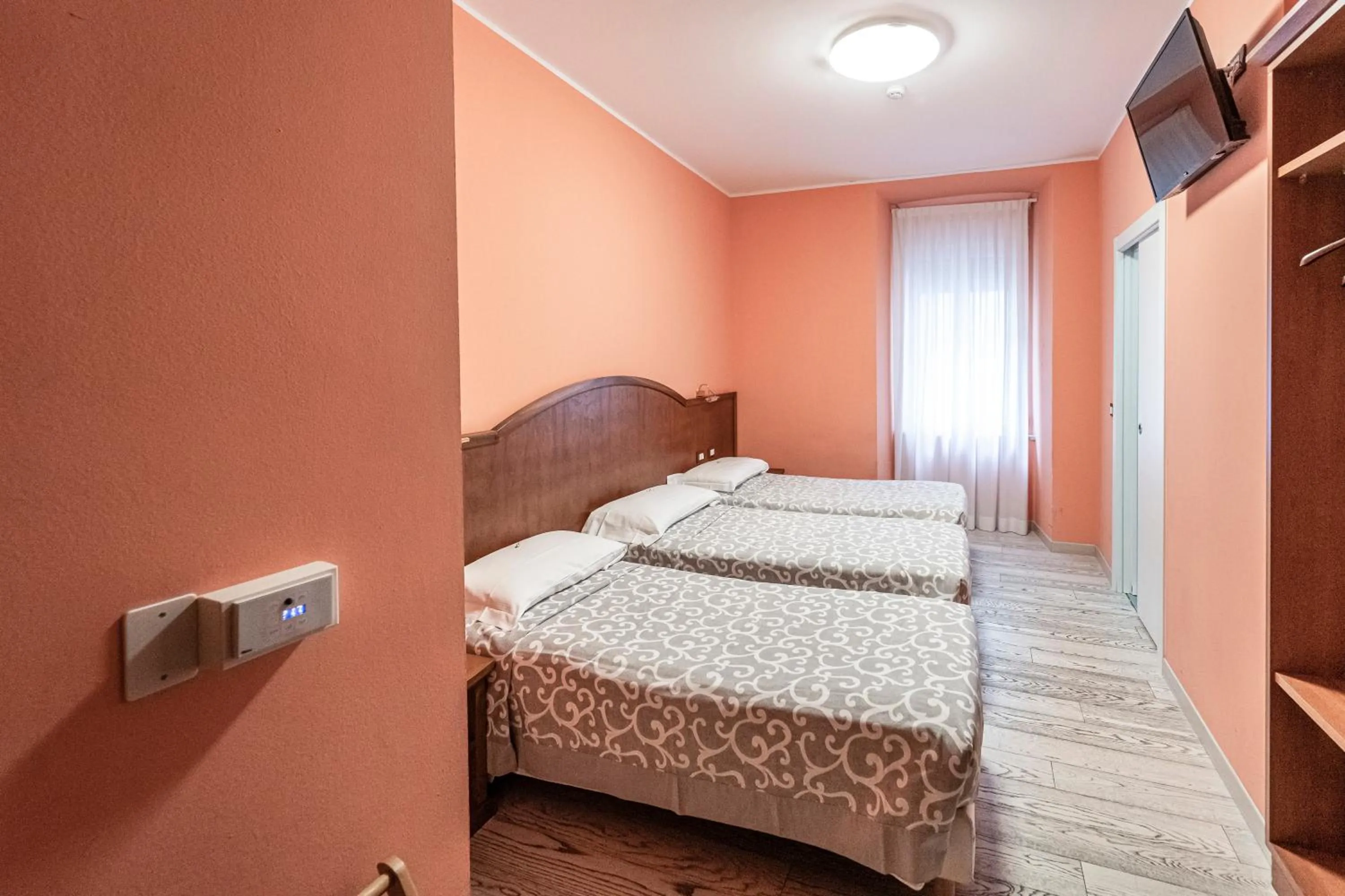 Bedroom, Bed in Hotel Italia