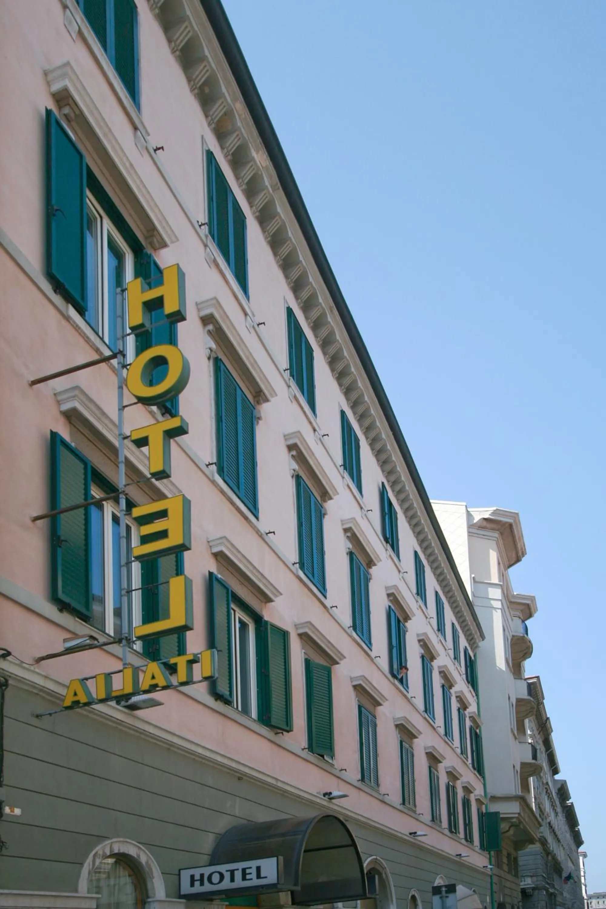 Facade/entrance in Hotel Italia