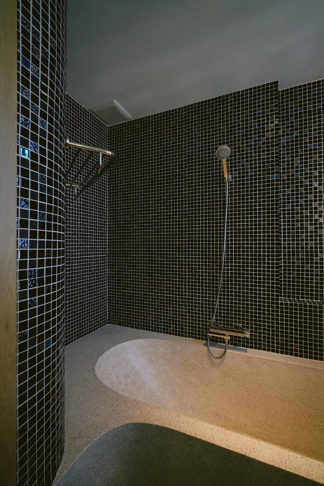 Bath in SHI HOUSE by Haviland