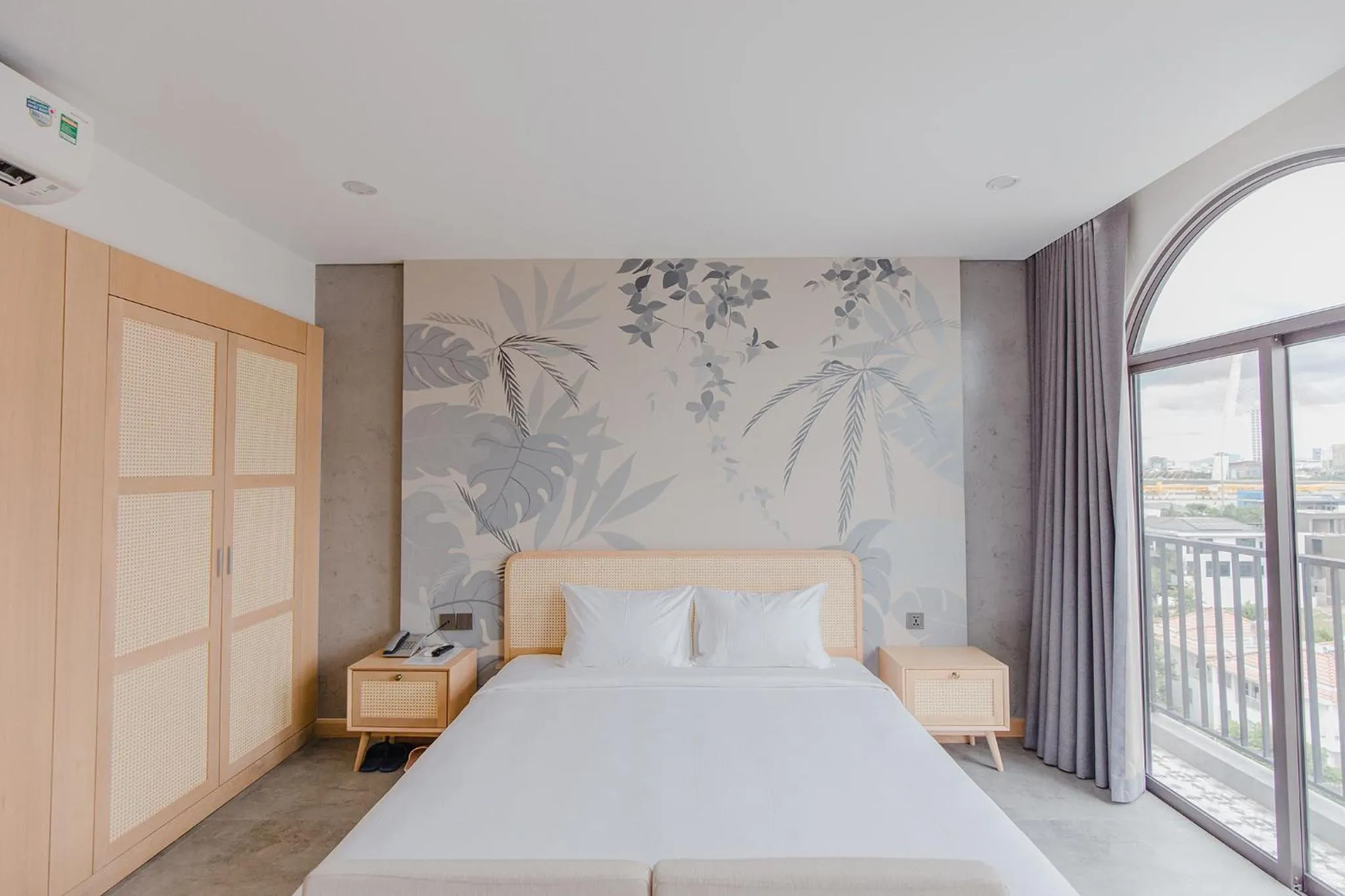 Bed in SHI HOUSE by Haviland