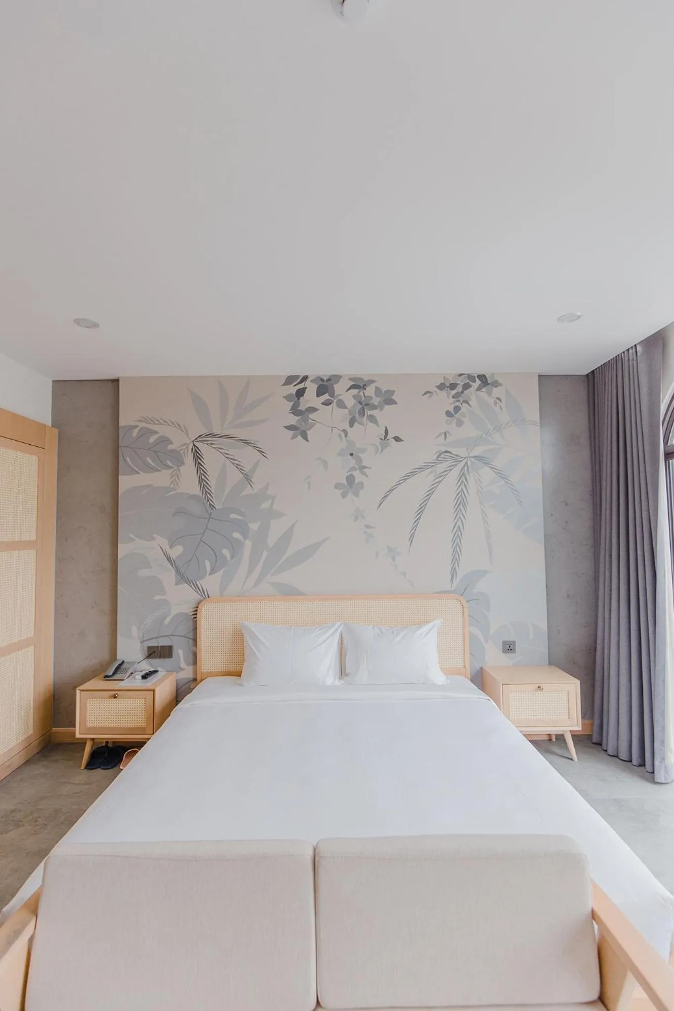 Bed in SHI HOUSE by Haviland