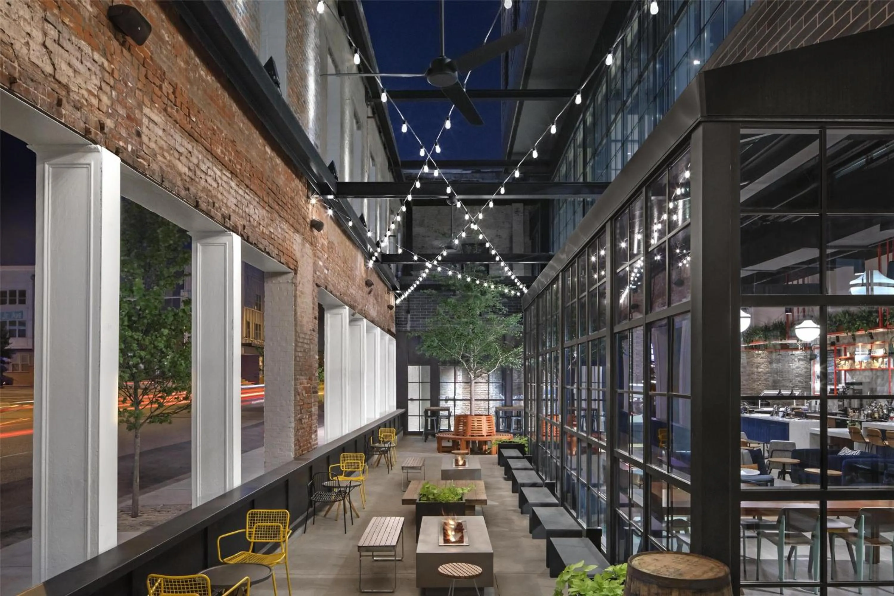 Property building in Caption By Hyatt Beale Street Memphis