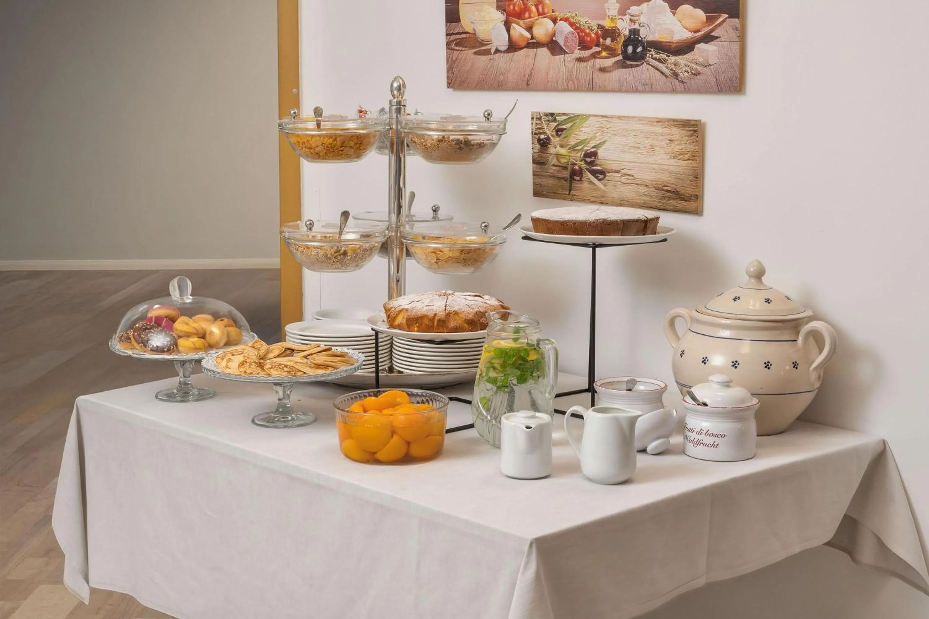 Restaurant/places to eat in B&B HOTEL Treviso Al Fogher