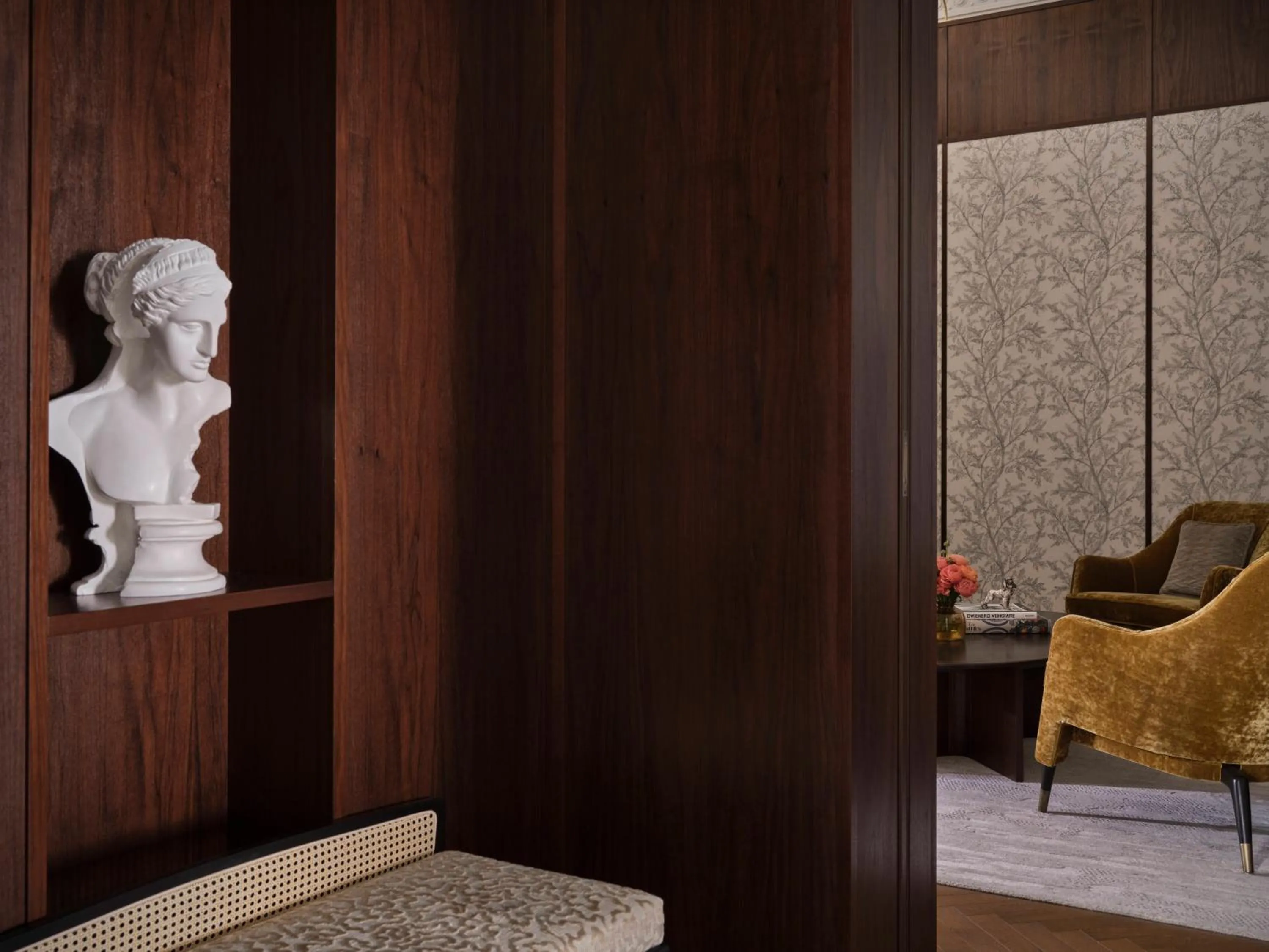 Seating area in Rosewood Vienna