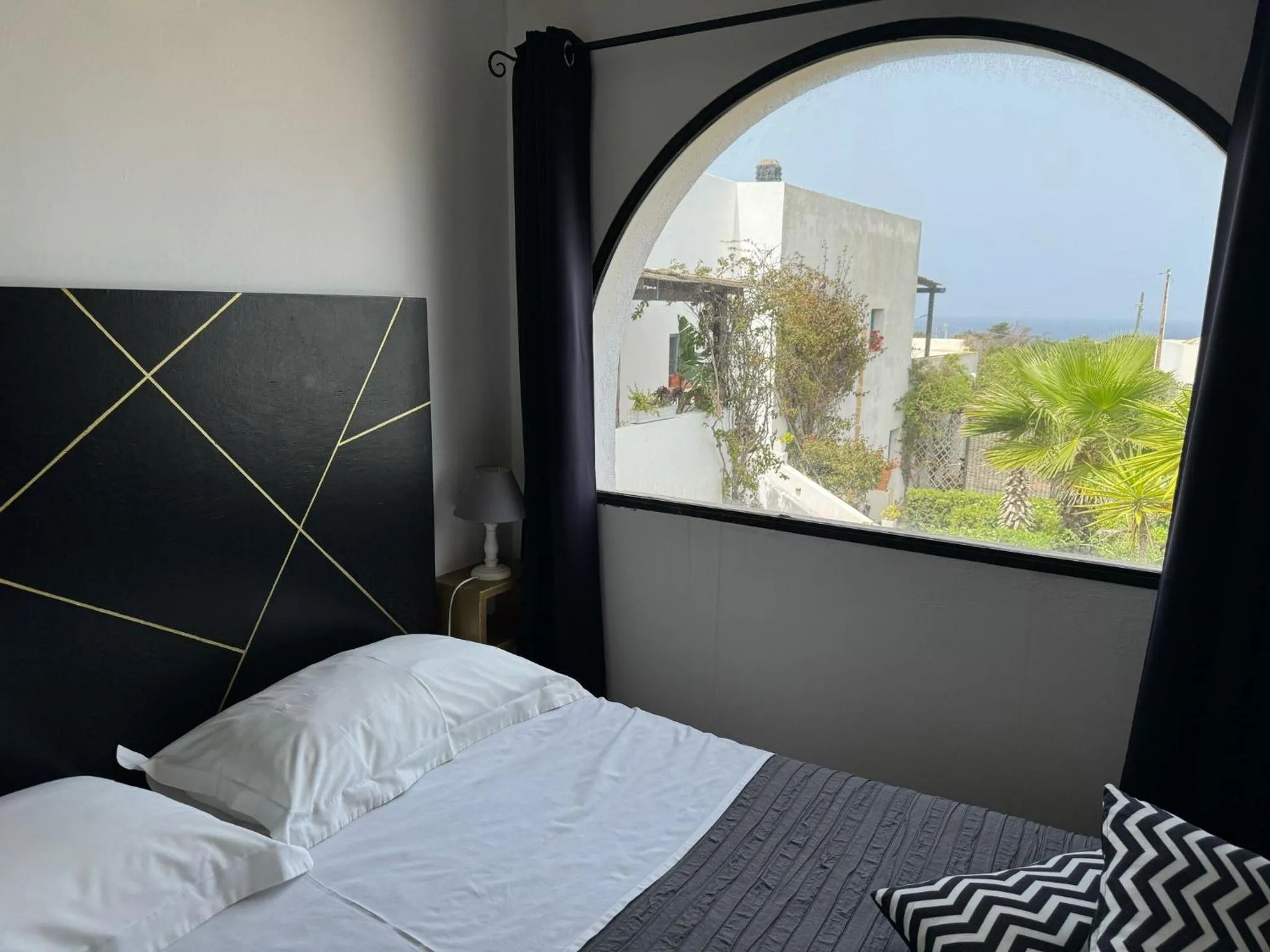 Bed in Le Lanterne Resort