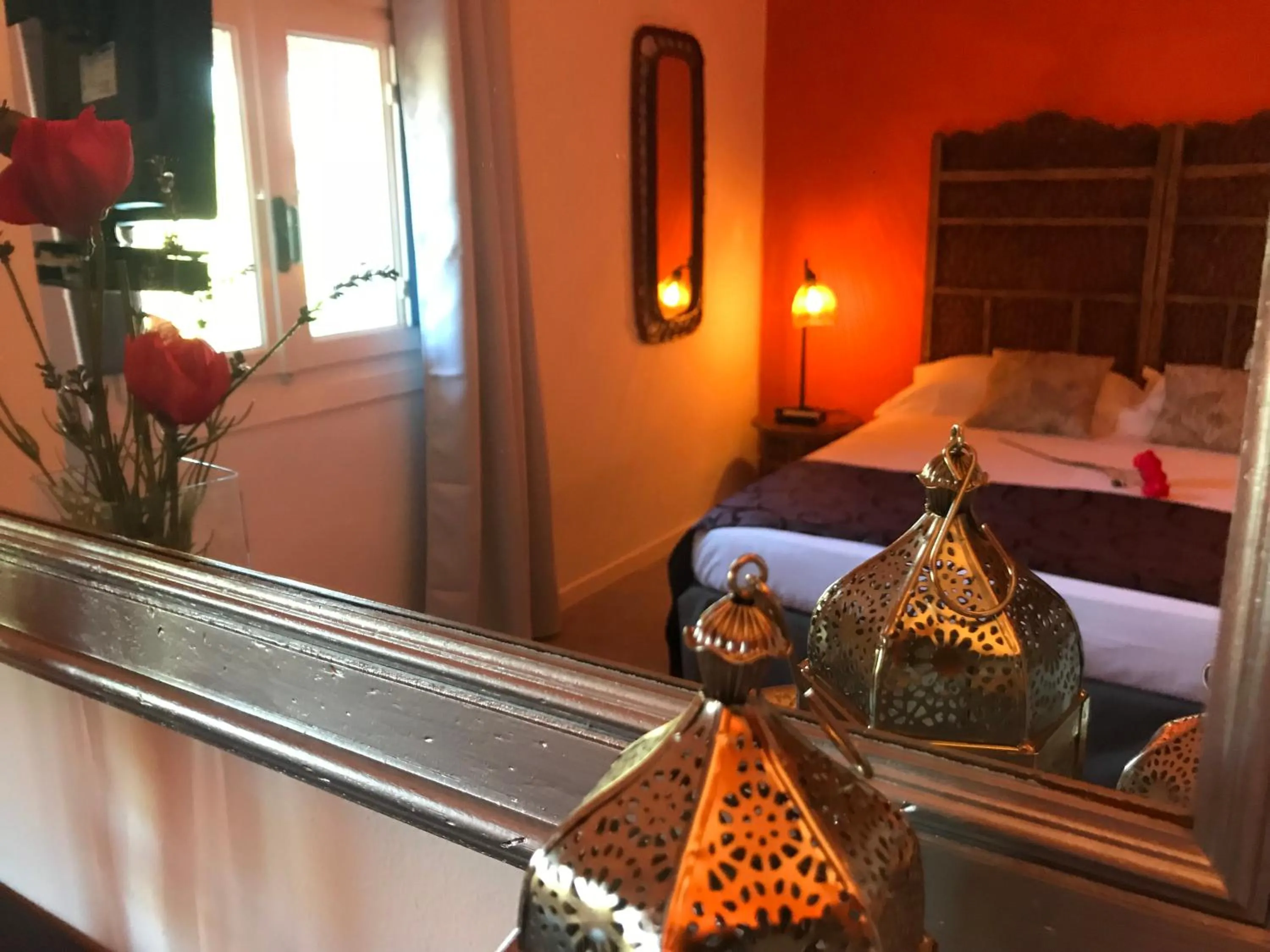 Bathroom, Bed in Le Lanterne Resort