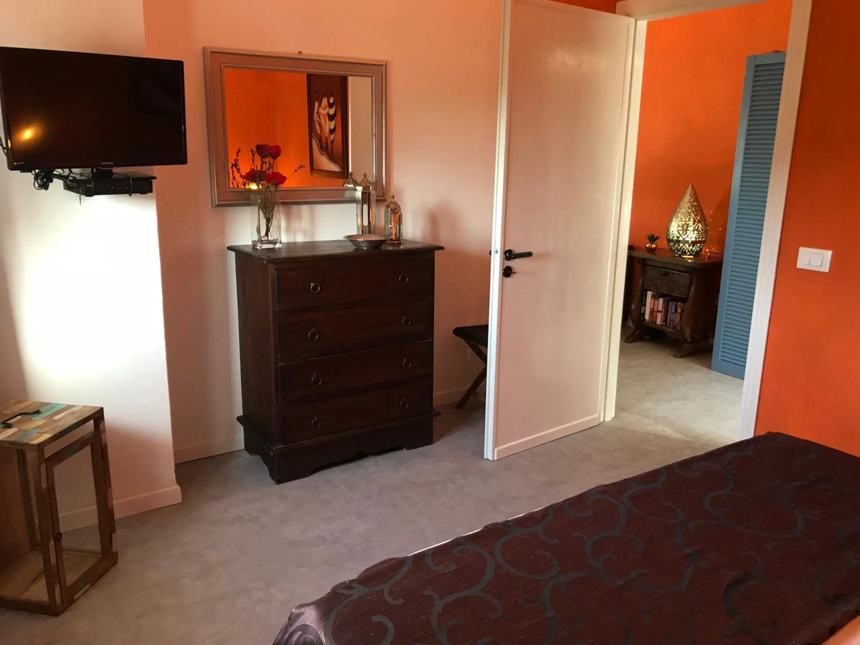 Bedroom, Bed in Le Lanterne Resort