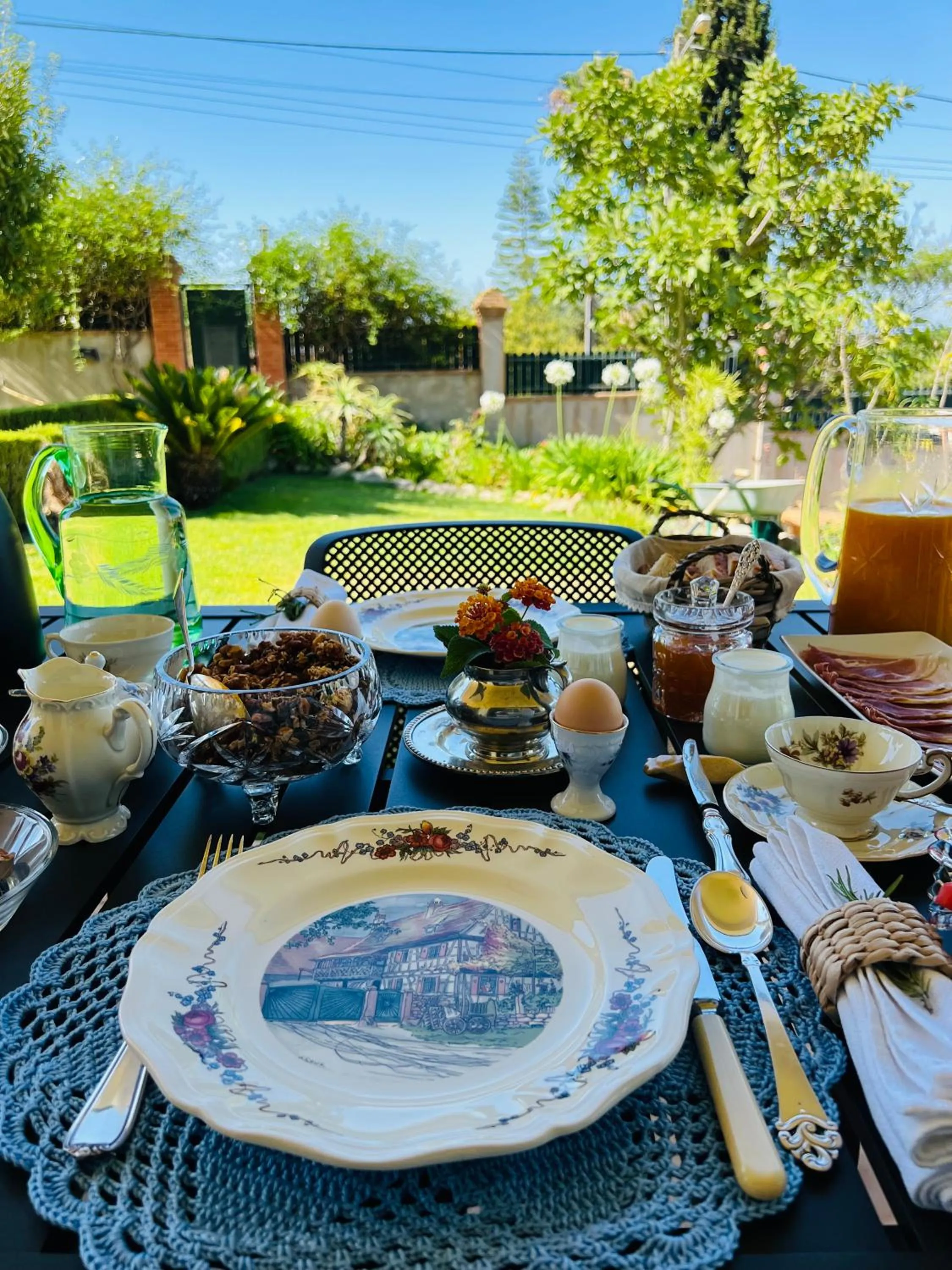 Dining area in Villa Tranberg Suites