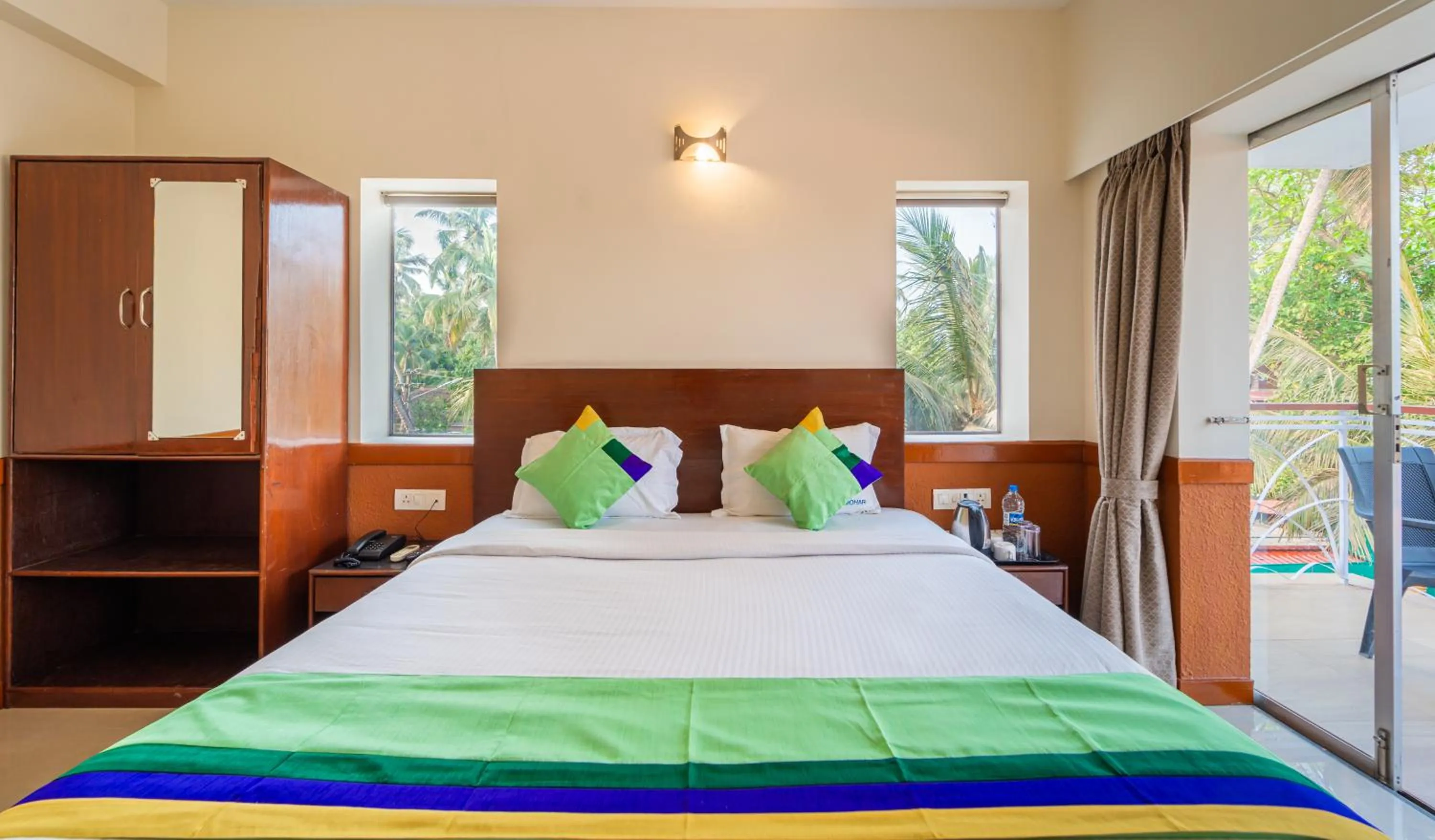 Bedroom, Bed in Treebo Gulmohar Beach Resort with Pool