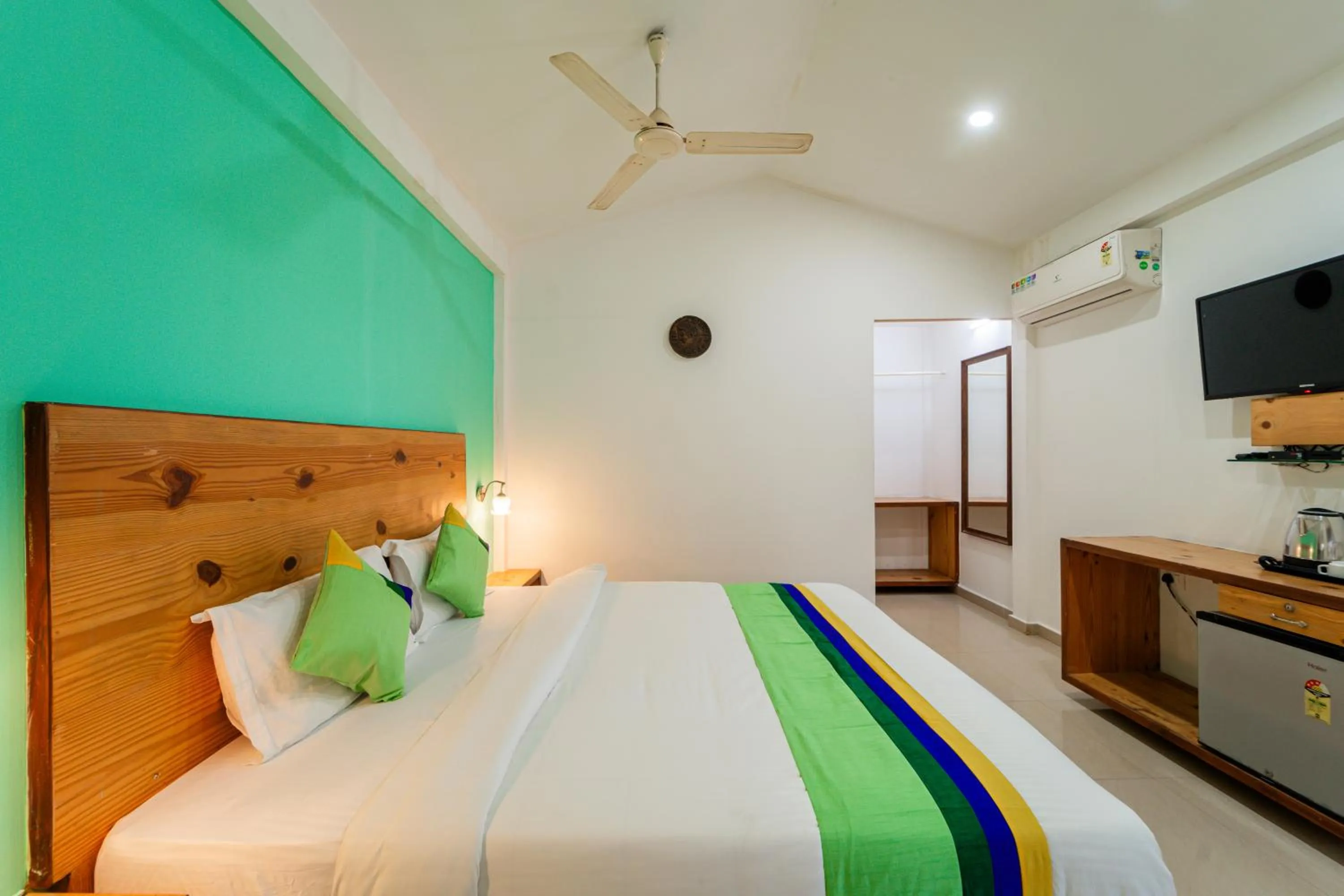 Bed in Treebo Gulmohar Beach Resort with Pool