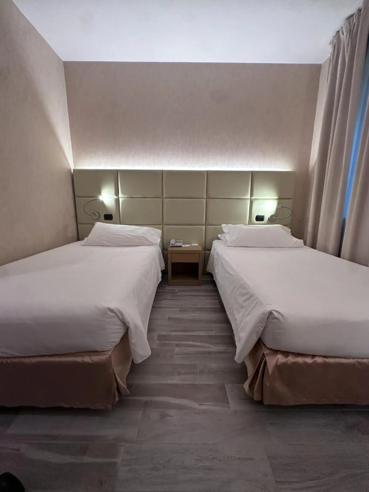 Bedroom, Bed in Best Western Cavalieri Della Corona