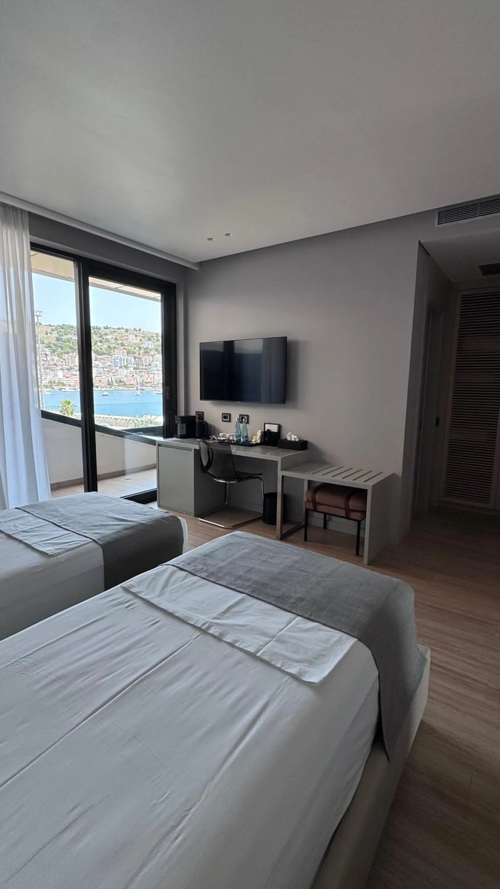 Bedroom, Bed in ALYACHT Premium Hotel