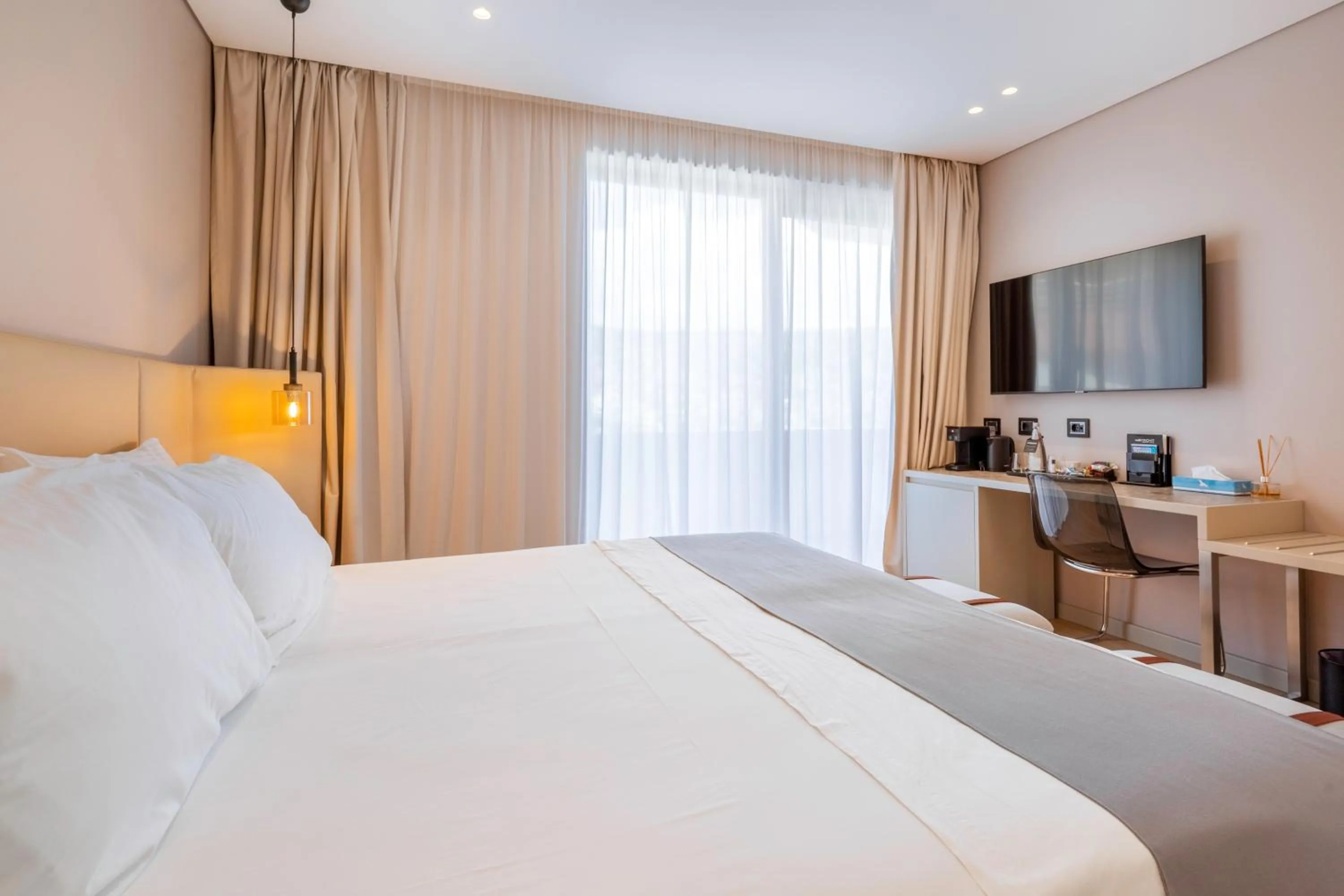 Bedroom, Bed in ALYACHT Premium Hotel