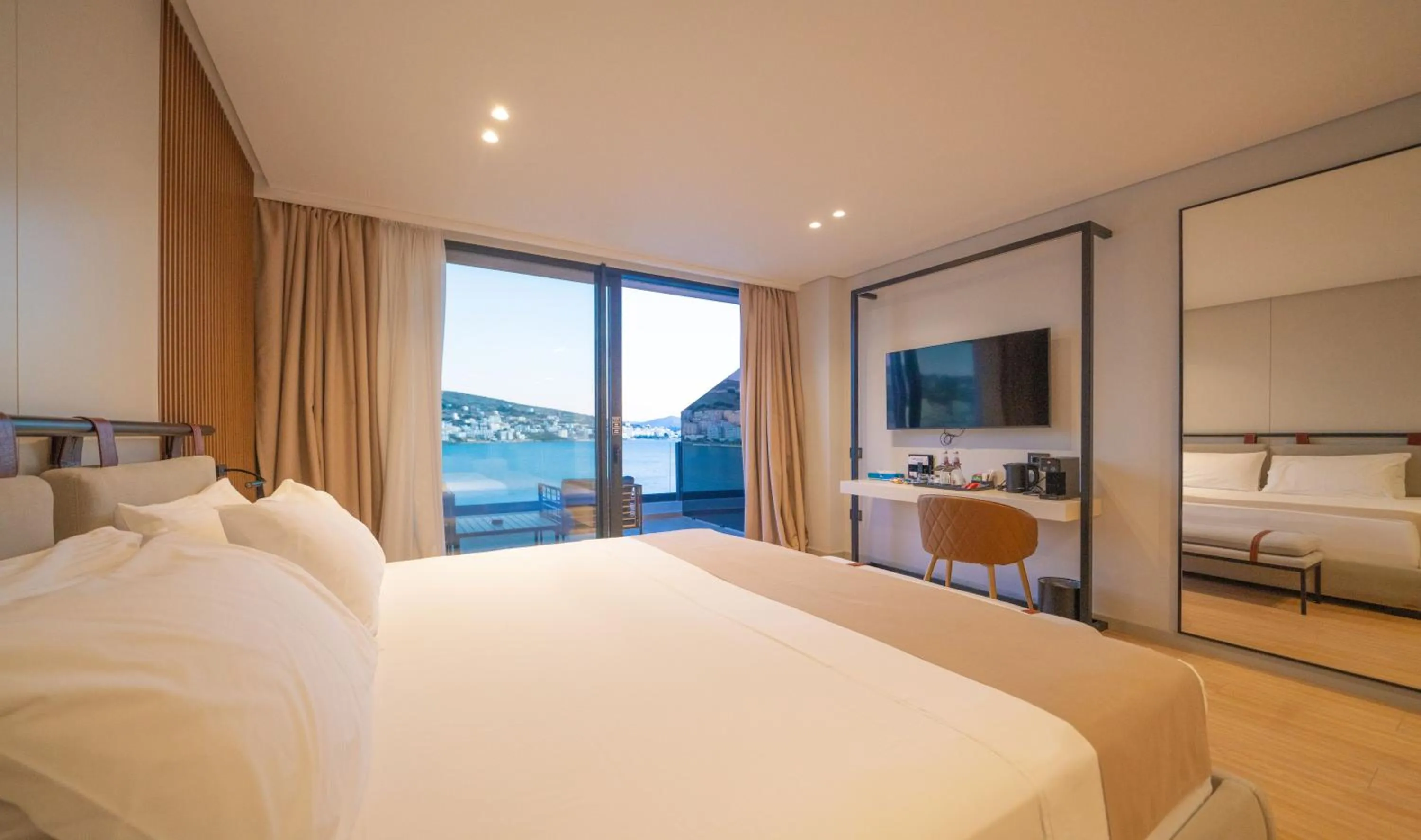 Photo of the whole room, Bed in ALYACHT Premium Hotel