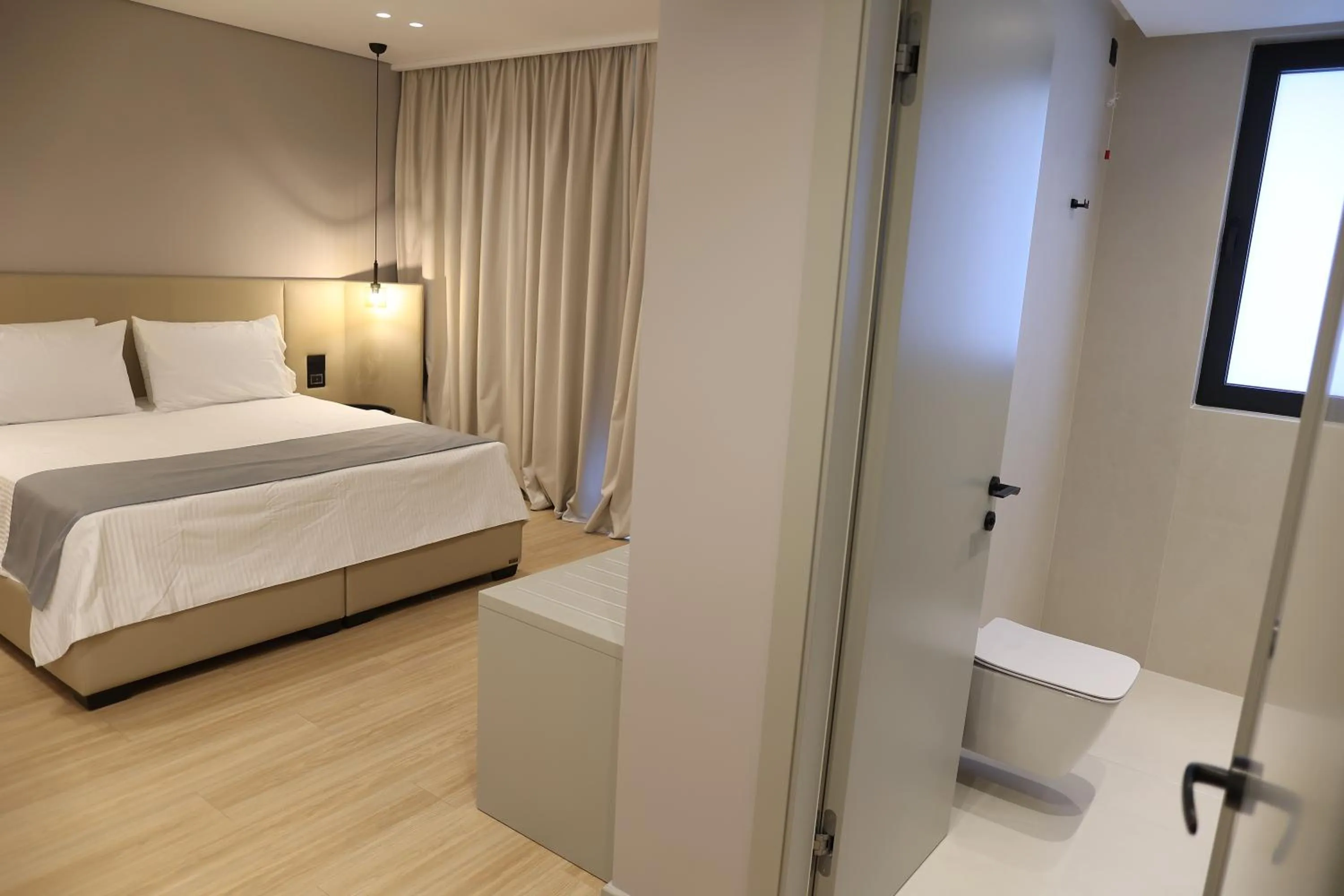 Toilet, Bed in ALYACHT Premium Hotel