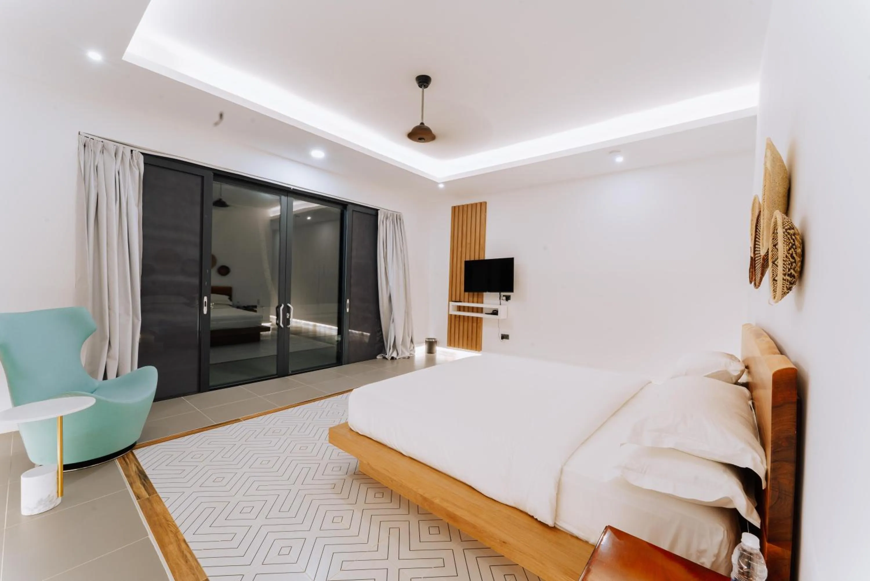 Bed in Safira Blu Luxury Resort & Villas