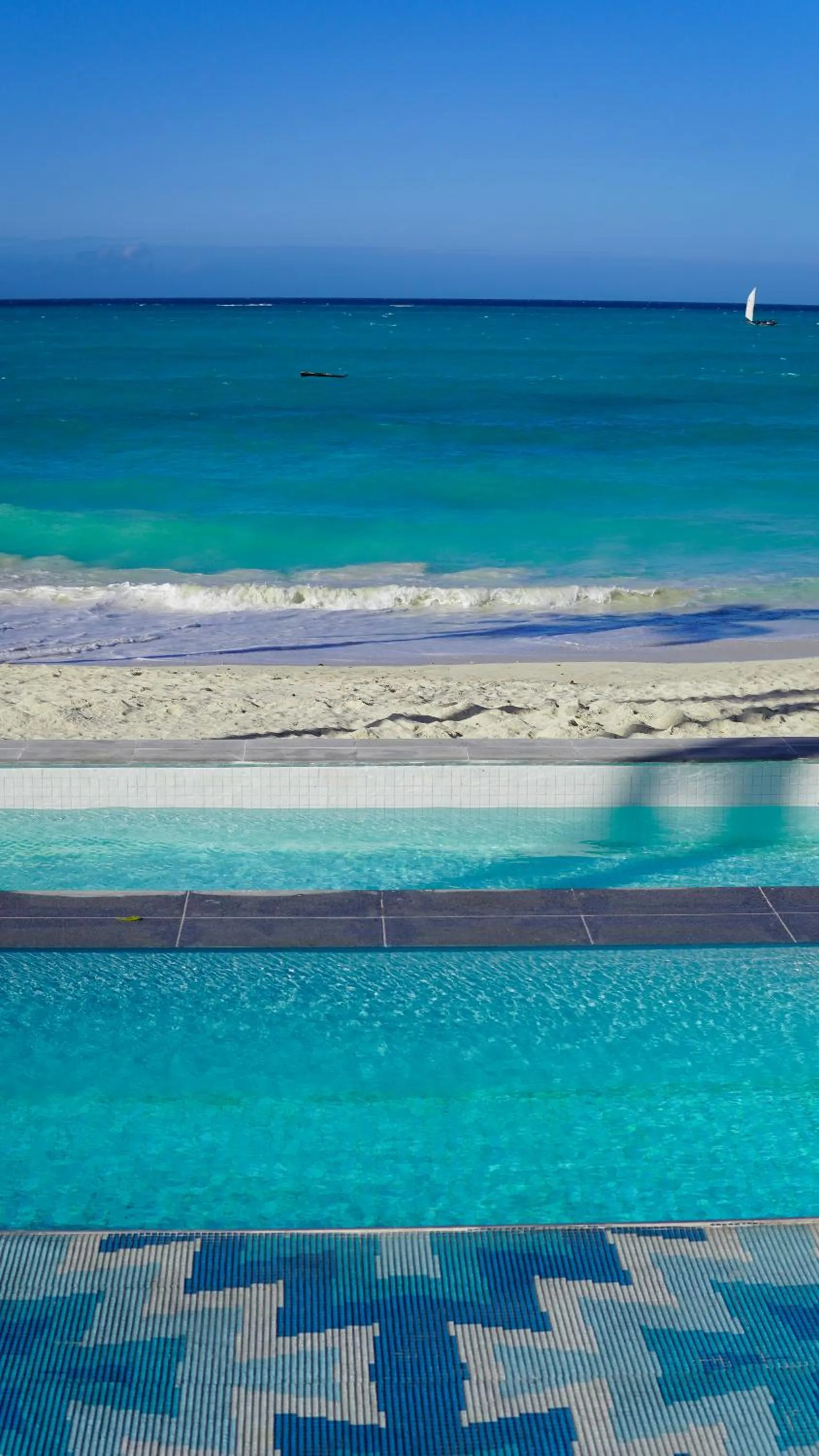 Beach in Safira Blu Luxury Resort & Villas