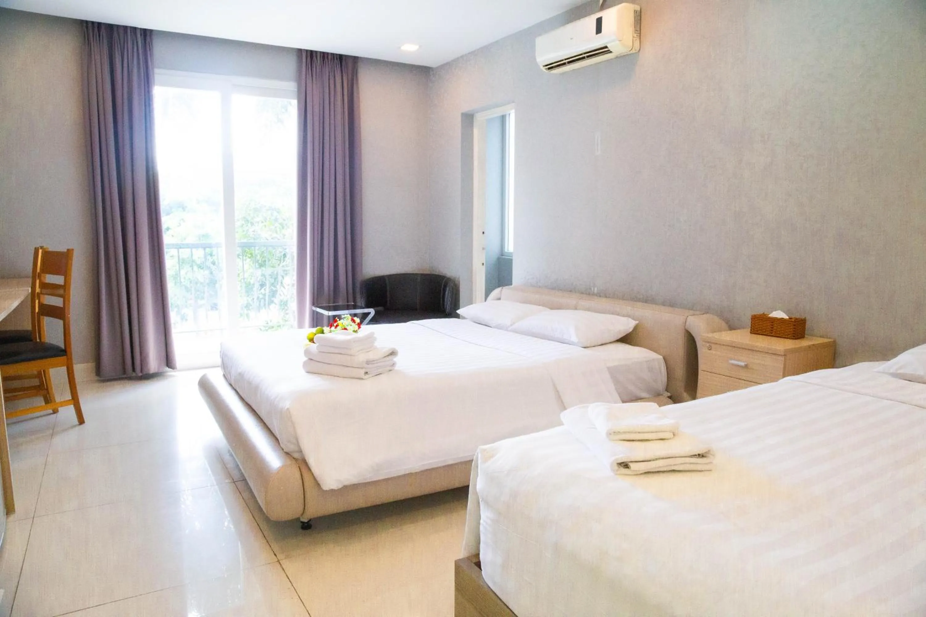 Bedroom, Bed in Collection O Sunshine Garden Hotel