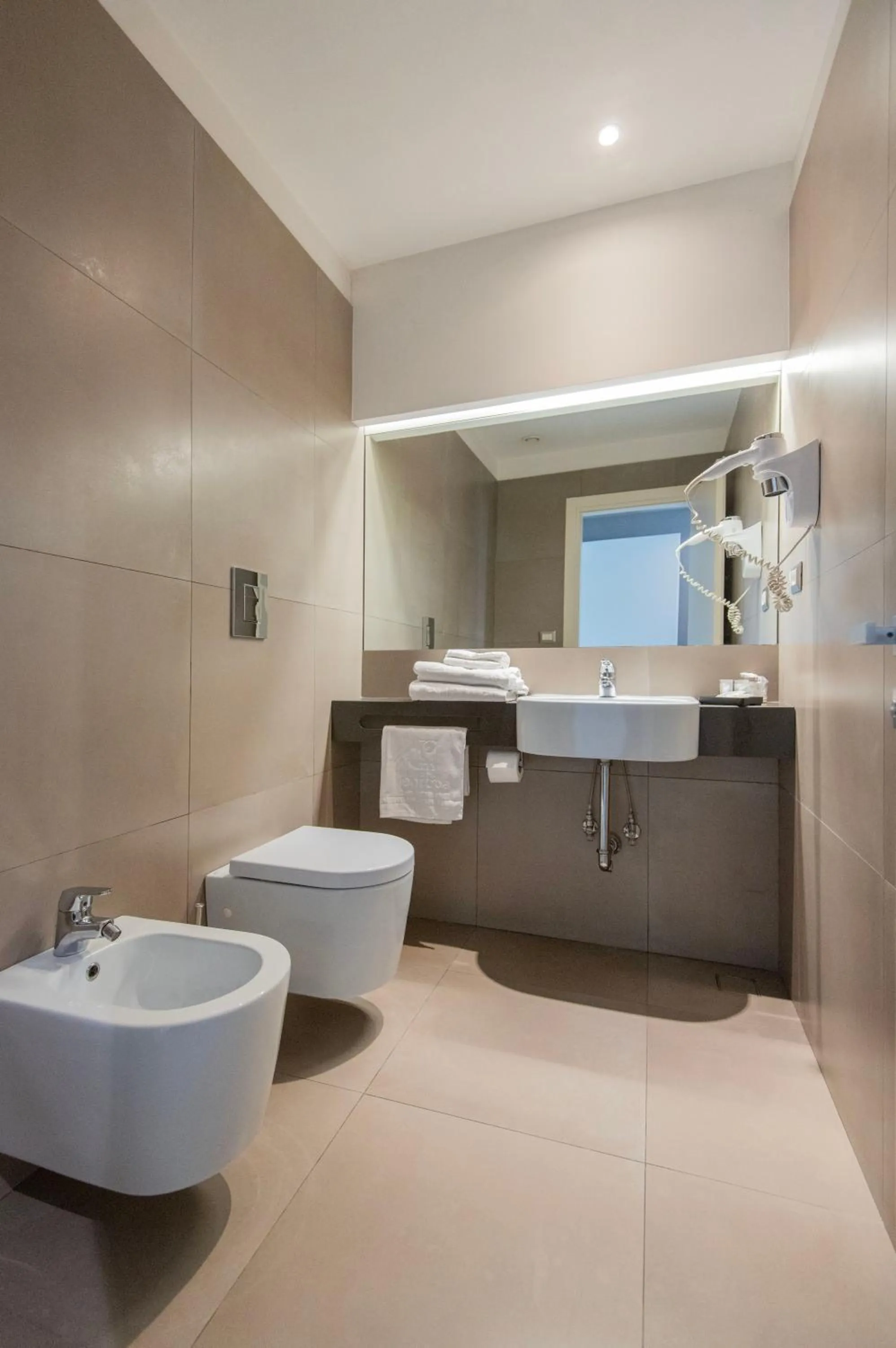 Bathroom in Hotel Europa