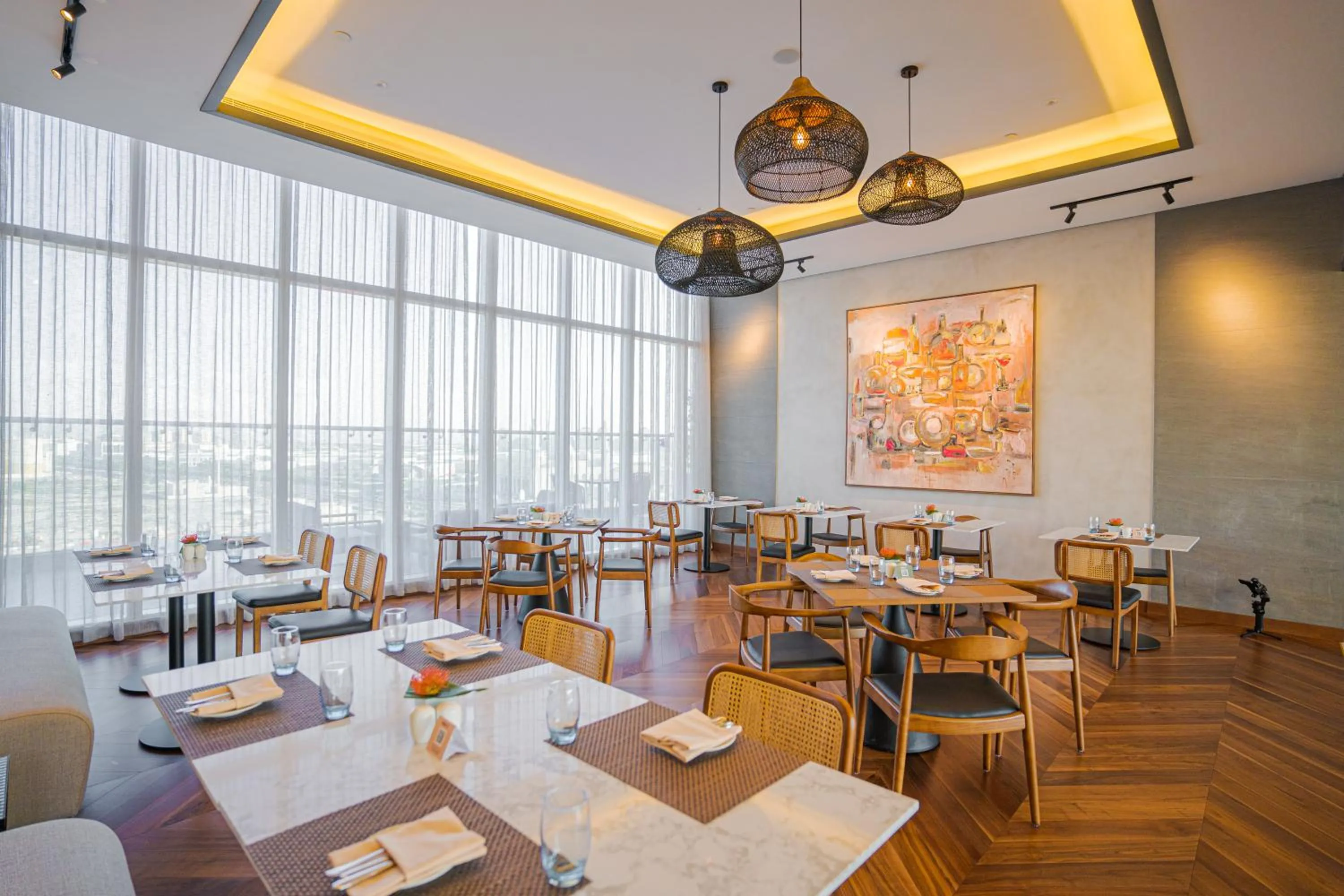 Restaurant/places to eat in Movenpick Jumeirah Village Triangle