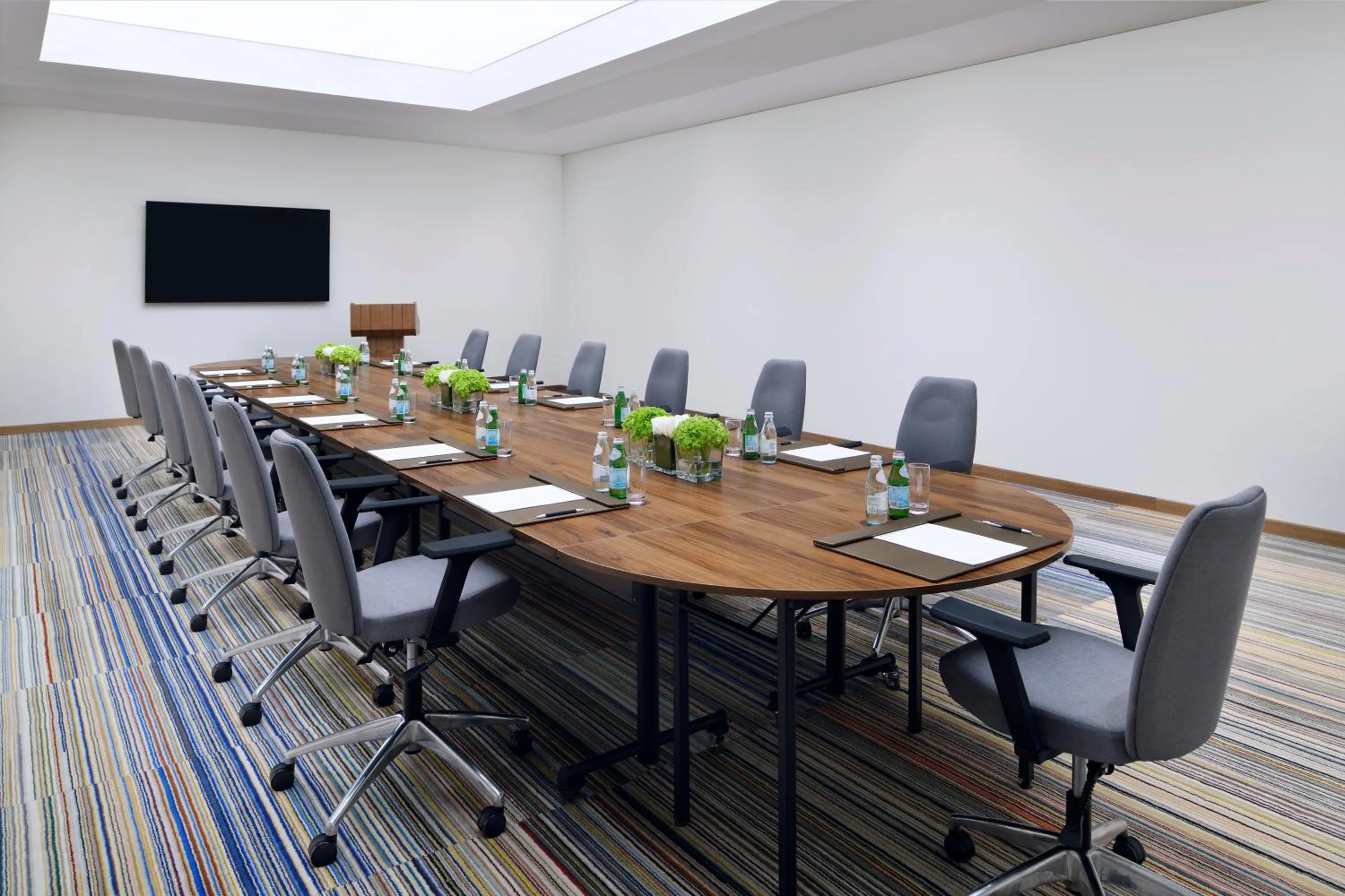 Meeting/conference room in Movenpick Jumeirah Village Triangle