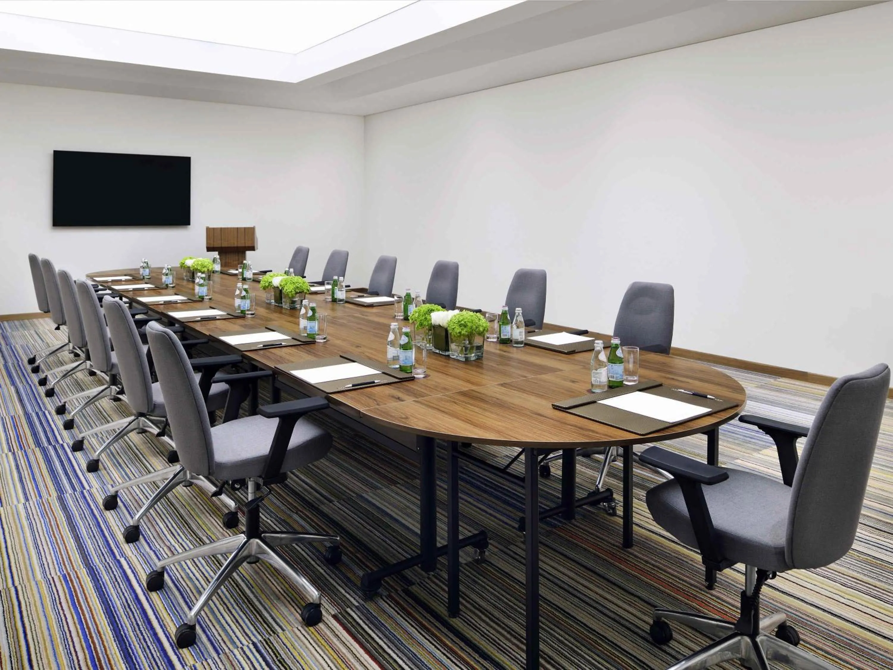 Meeting/conference room in Movenpick Jumeirah Village Triangle