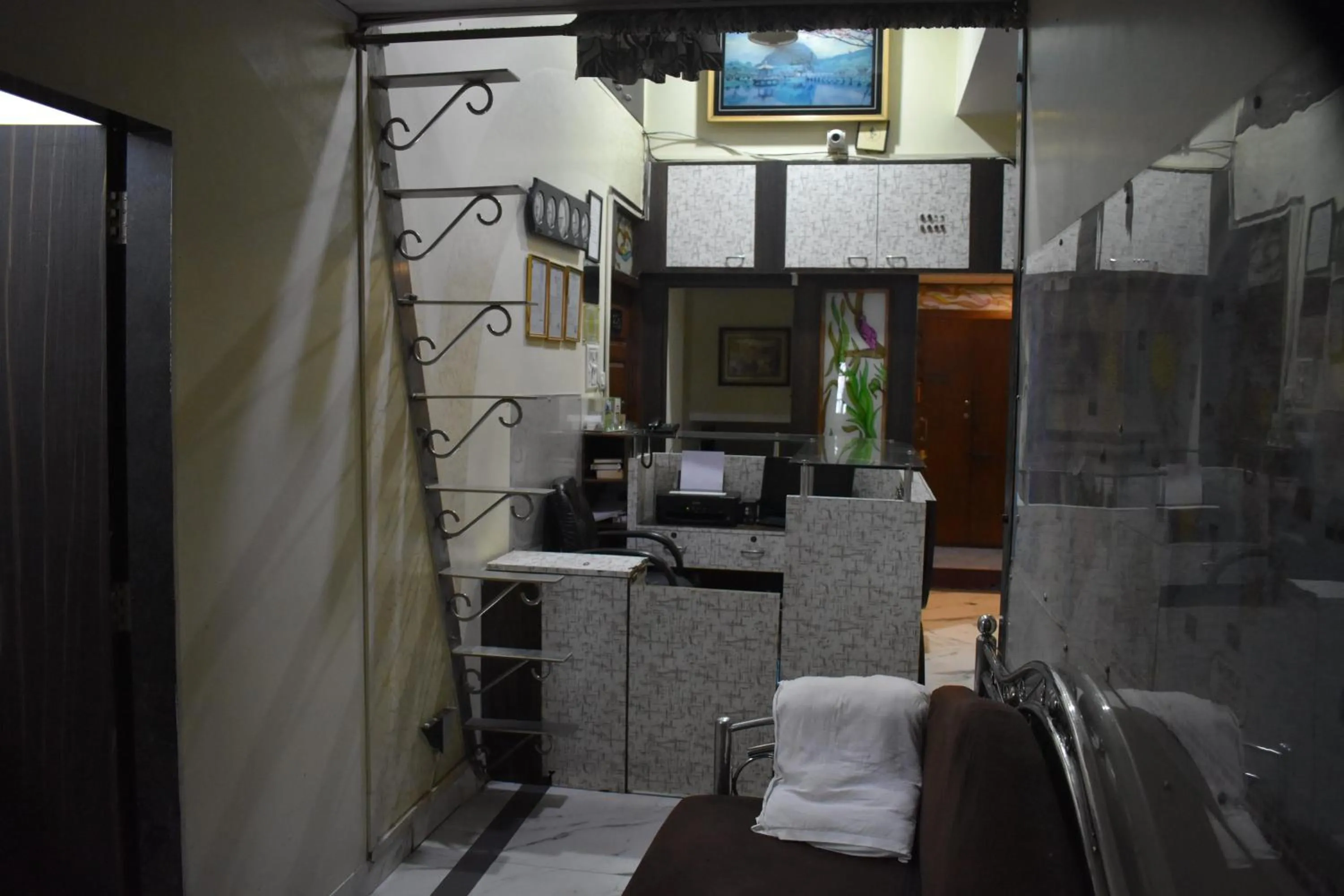 Lobby or reception in Hotel Sea View - Near Taj Hotel