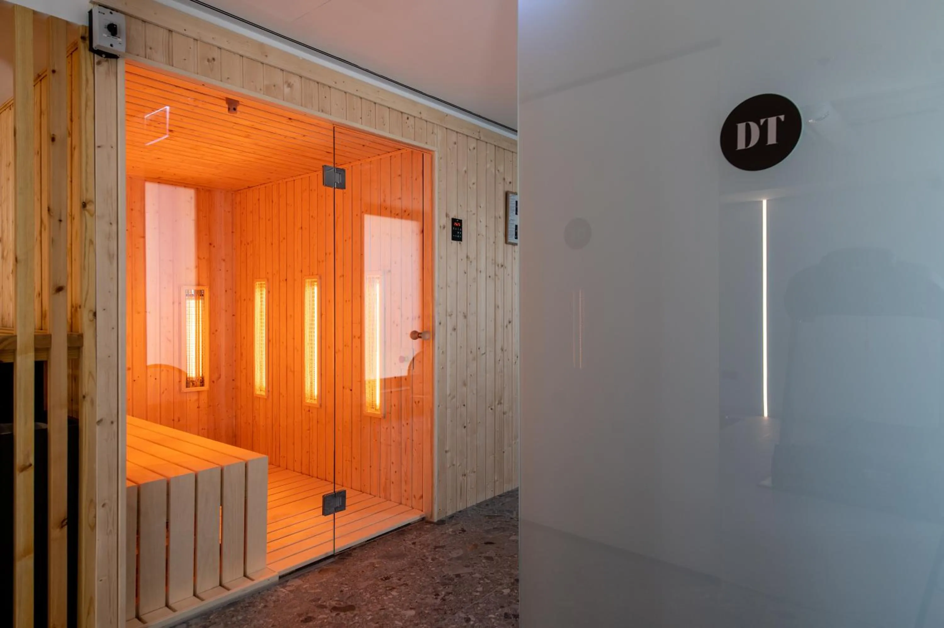 Hot Spring Bath in Three Corners Downtown Hotel