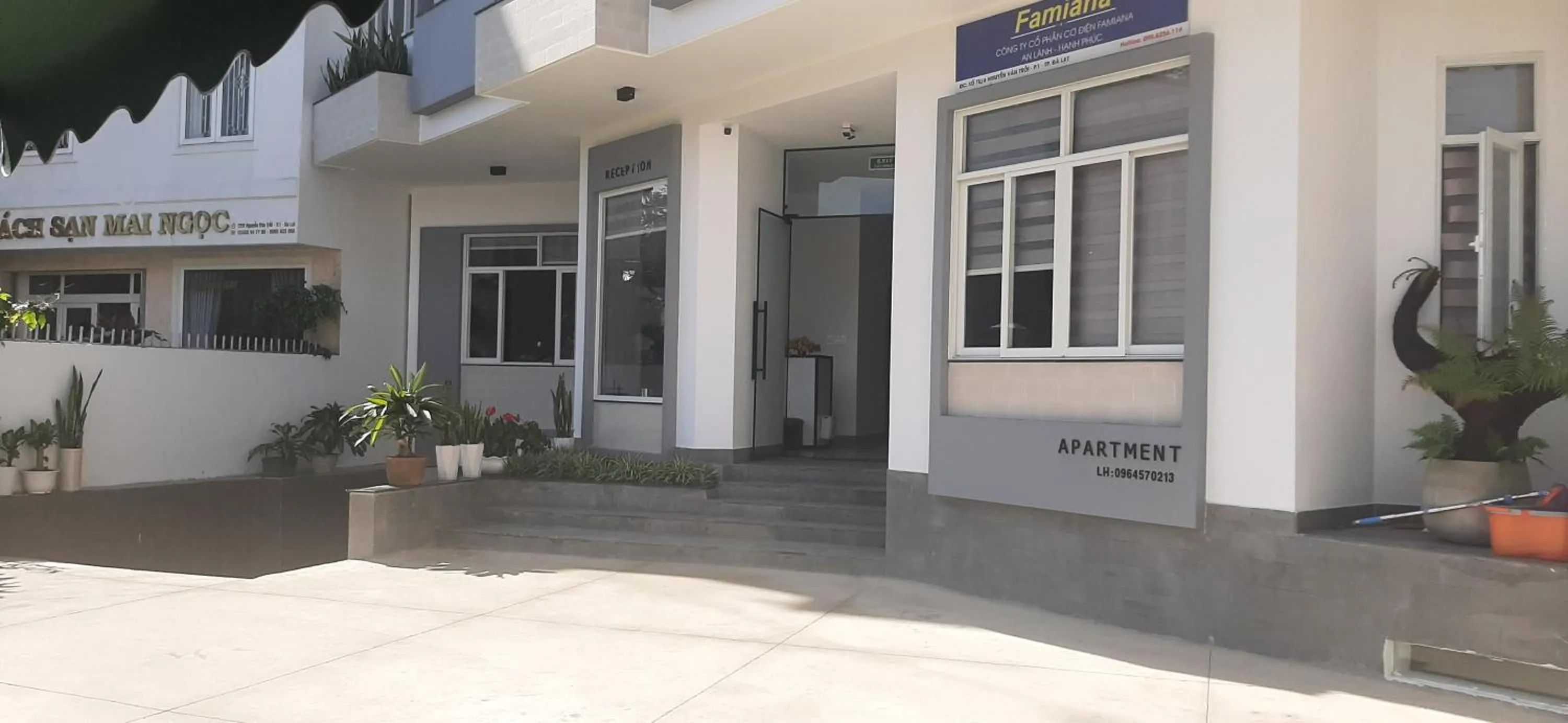 Lobby or reception in OYO 1161 Puchin Hotel And Apartment